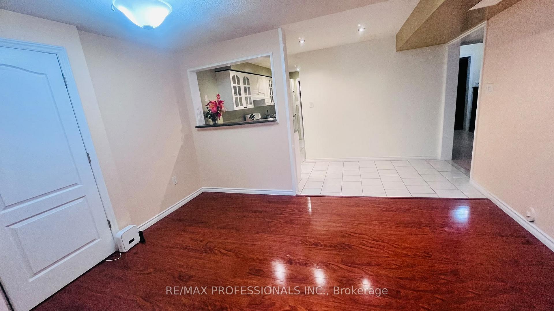 Photo 29 of 49 Colchester Street, Markham, Cornell — HOMEH
