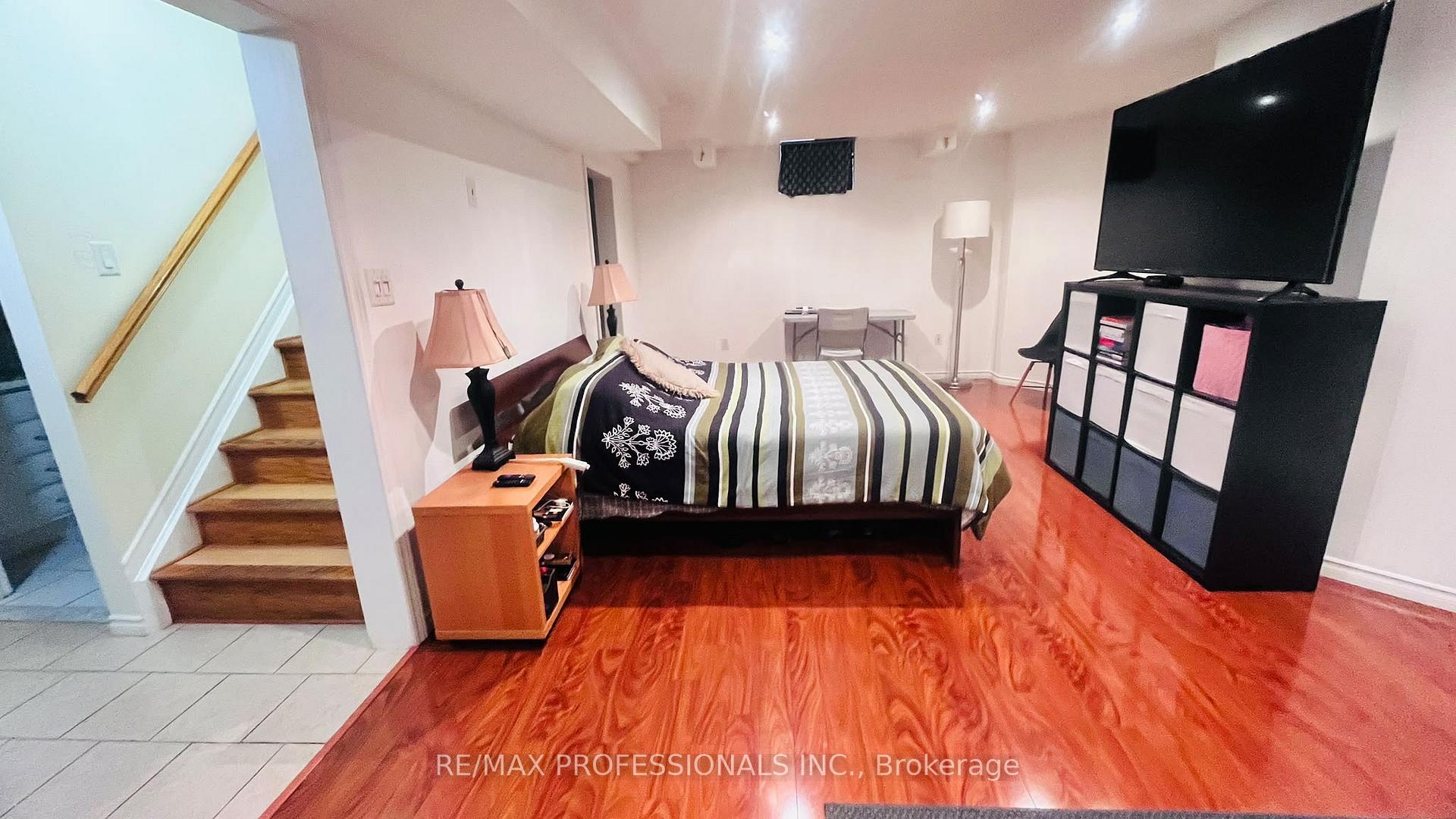 Photo 30 of 49 Colchester Street, Markham, Cornell — HOMEH