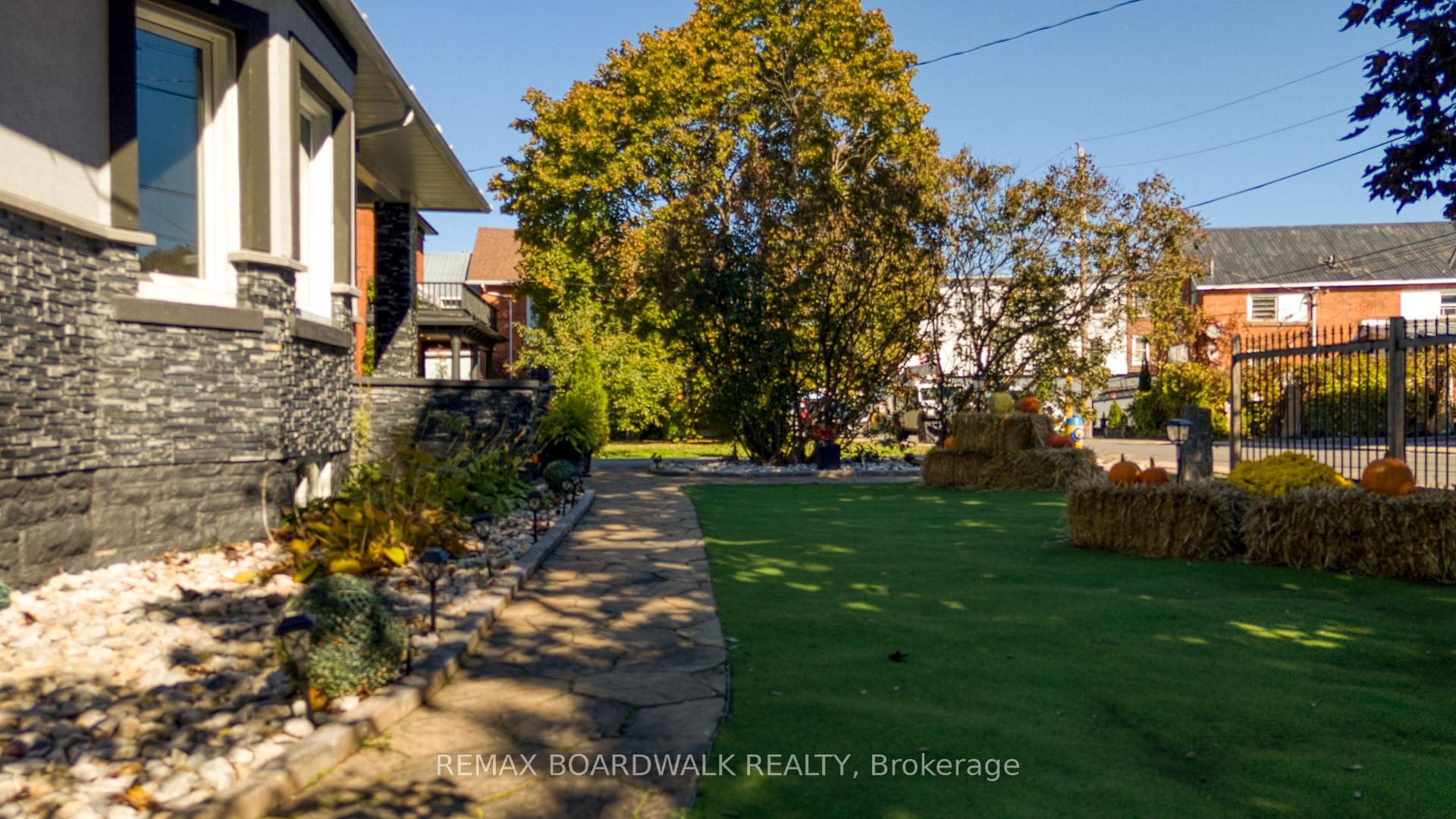 Photo 17 of 27 Allan Street, Carleton Place, Carleton Place — HOMEH