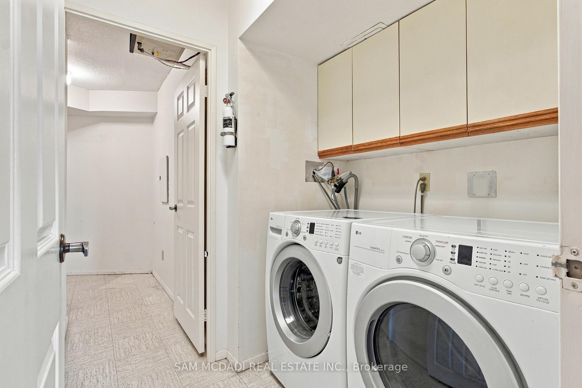 Photo 25 of Unit 2009, 2000 Islington Avenue, Etobicoke, Kingsview Village-The Westway — HOMEH