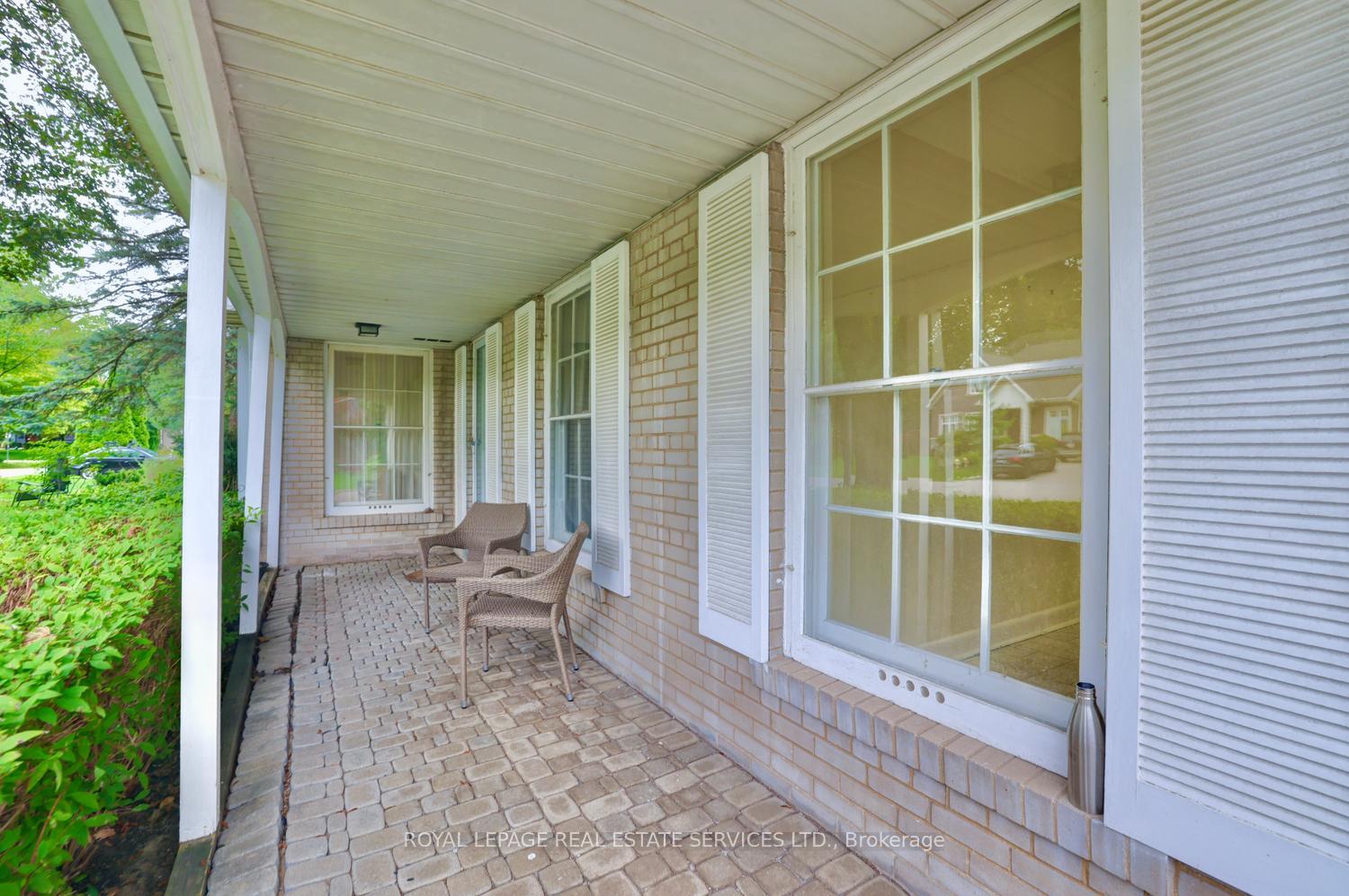 Photo 6 of 19 Prince George Drive, Etobicoke, Princess-Rosethorn — HOMEH