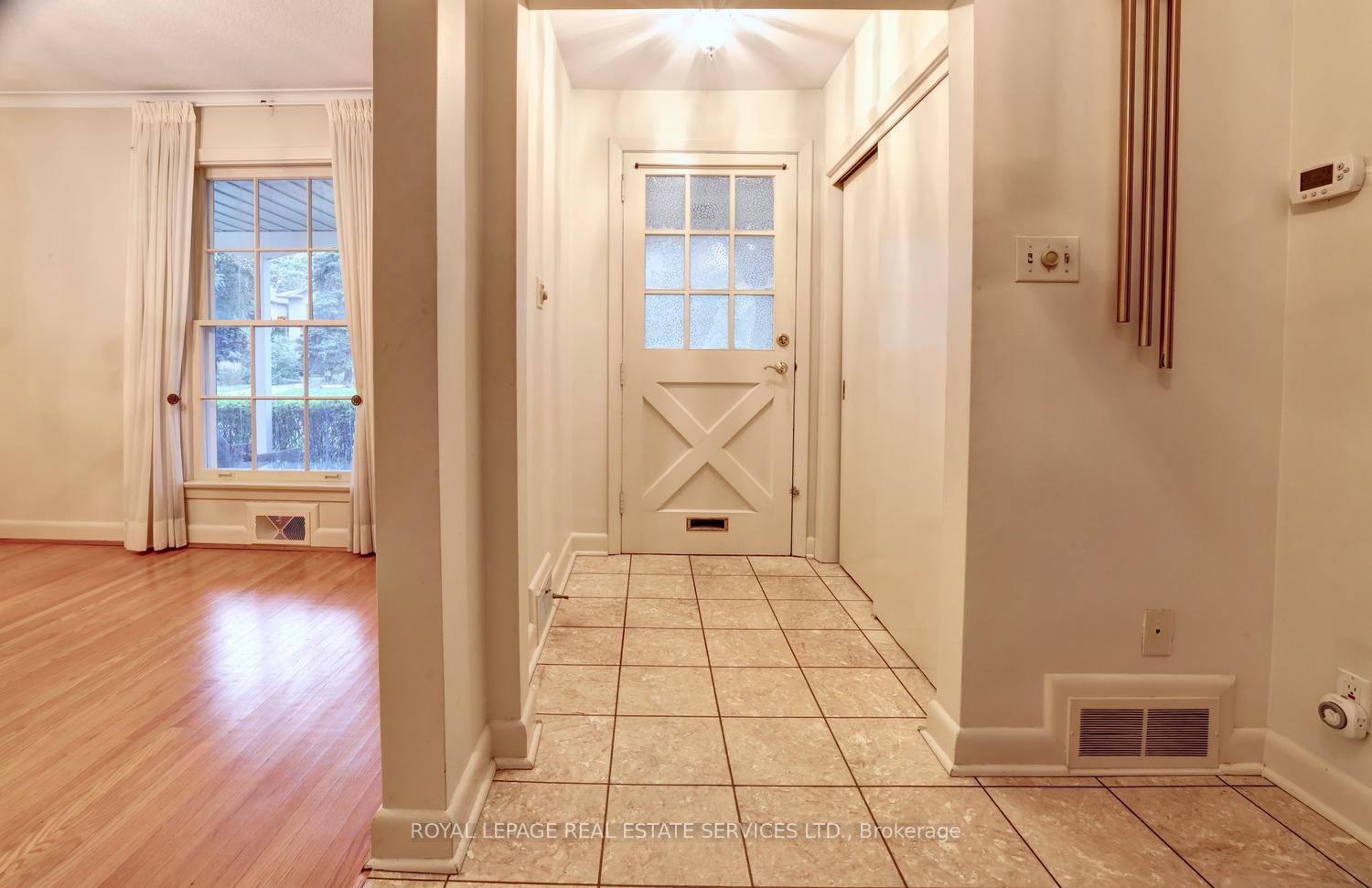 Photo 31 of 19 Prince George Drive, Etobicoke, Princess-Rosethorn — HOMEH