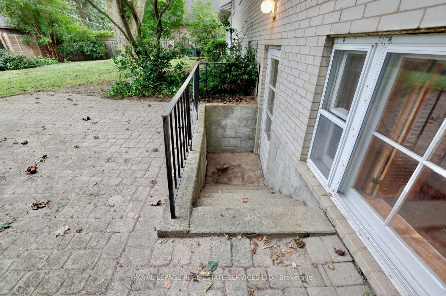 Photo 51 of 19 Prince George Drive, Etobicoke, Princess-Rosethorn — HOMEH