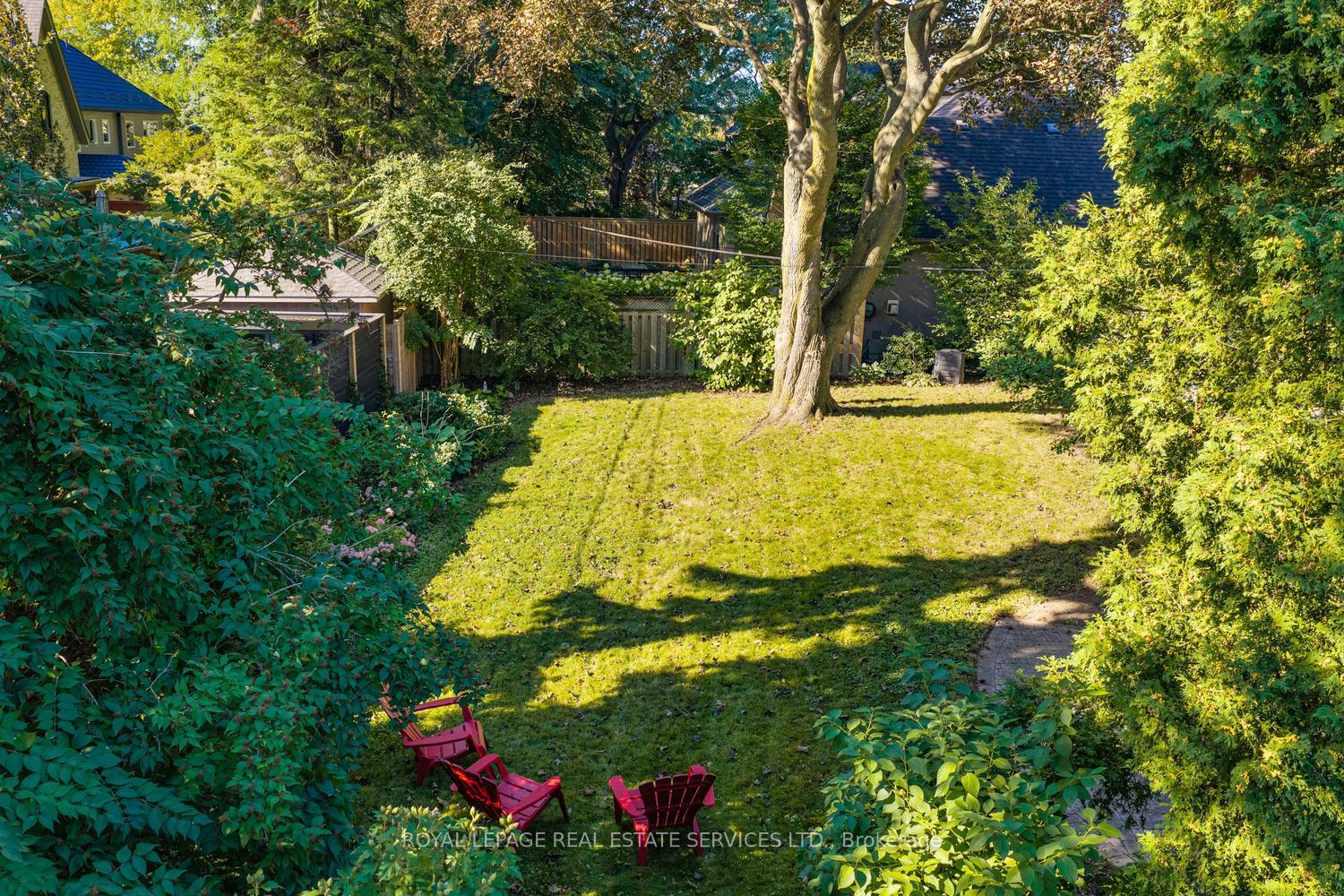 Photo 52 of 19 Prince George Drive, Etobicoke, Princess-Rosethorn — HOMEH