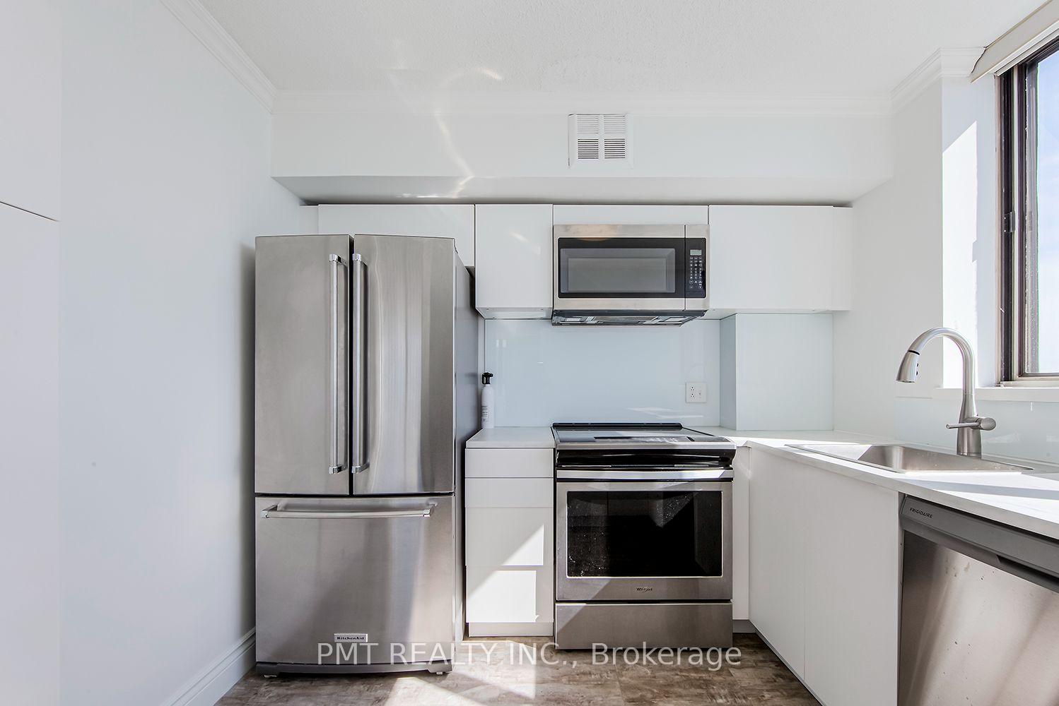 Photo 9 of Unit 1502, 270 Queens Quay W, Toronto, Waterfront Communities — HOMEH