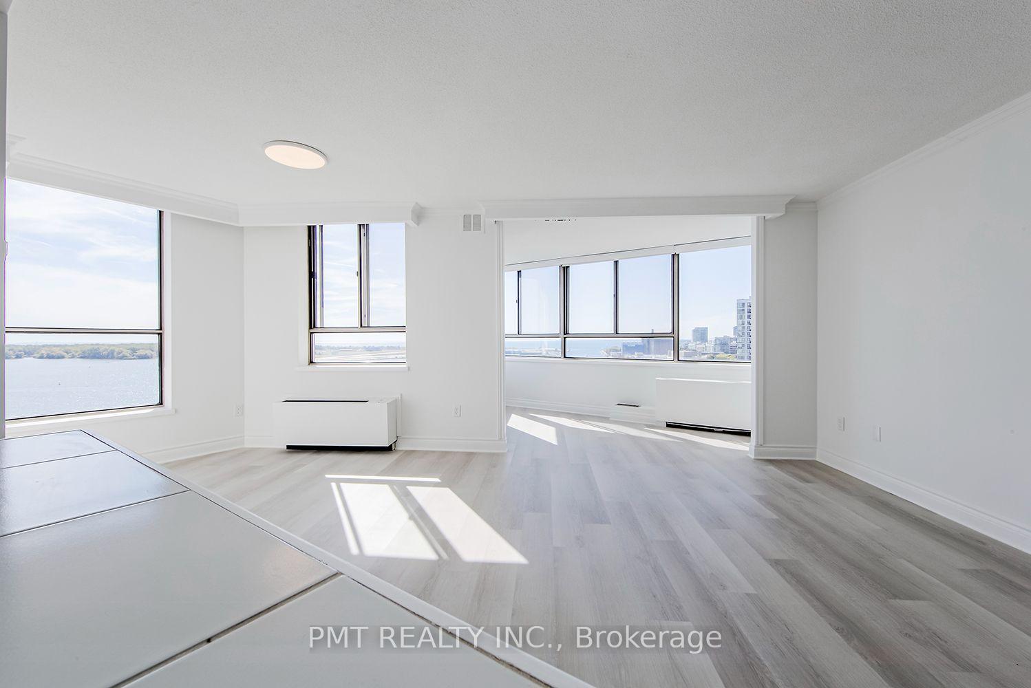 Photo 12 of Unit 1502, 270 Queens Quay W, Toronto, Waterfront Communities — HOMEH