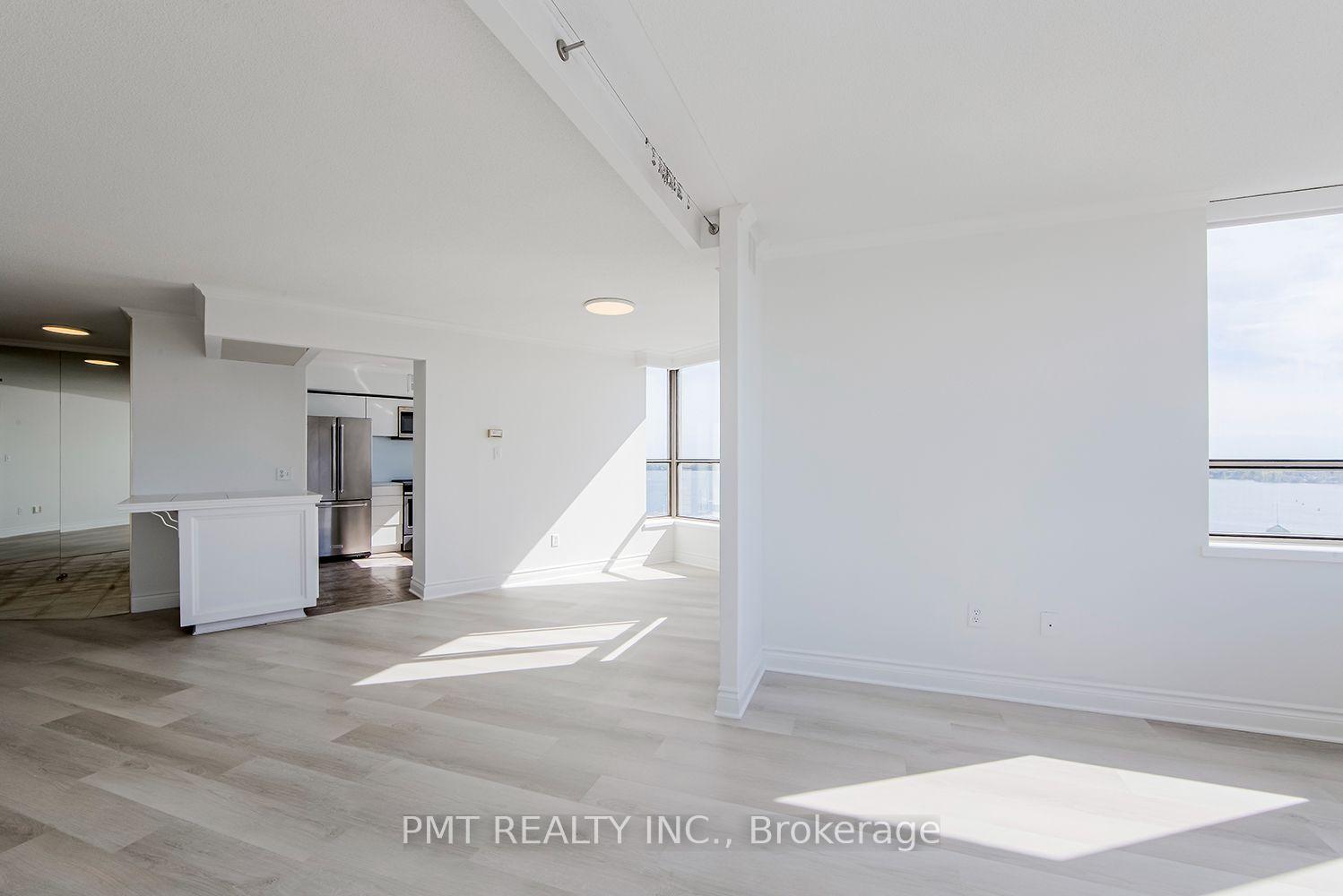 Photo 13 of Unit 1502, 270 Queens Quay W, Toronto, Waterfront Communities — HOMEH