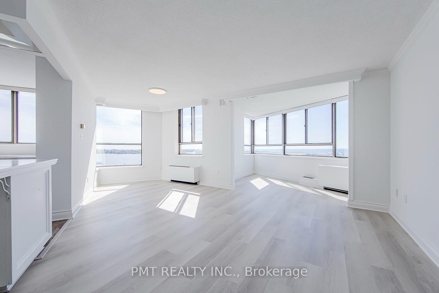 Photo 15 of Unit 1502, 270 Queens Quay W, Toronto, Waterfront Communities — HOMEH