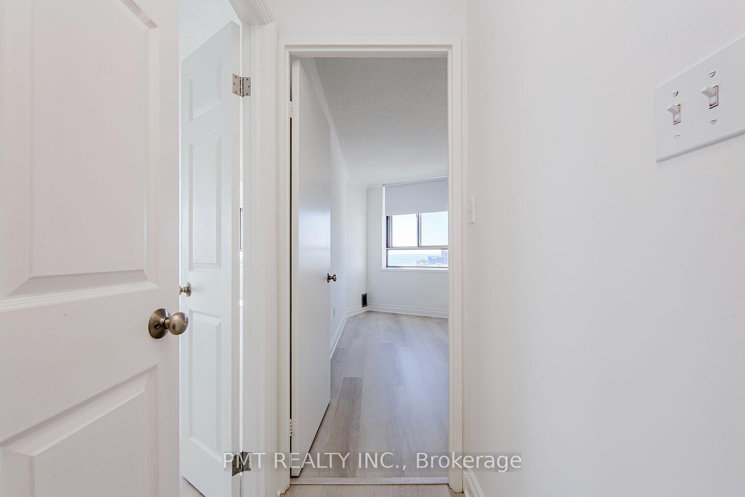 Photo 23 of Unit 1502, 270 Queens Quay W, Toronto, Waterfront Communities — HOMEH