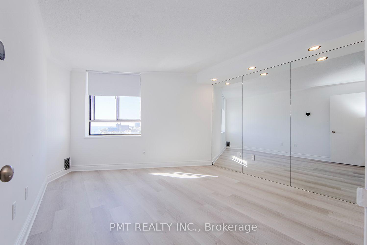 Photo 24 of Unit 1502, 270 Queens Quay W, Toronto, Waterfront Communities — HOMEH