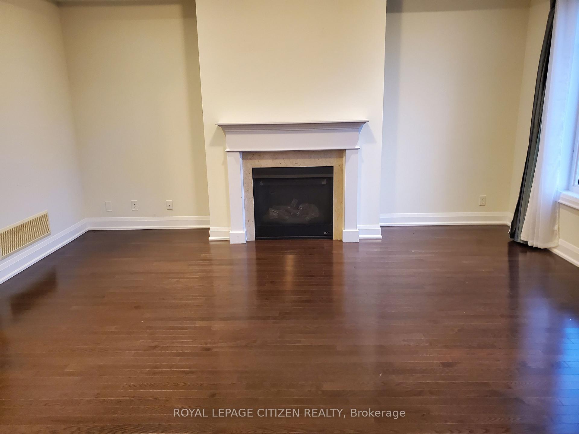 Photo 4 of 211 Symington Avenue, Oshawa, Windfields — HOMEH