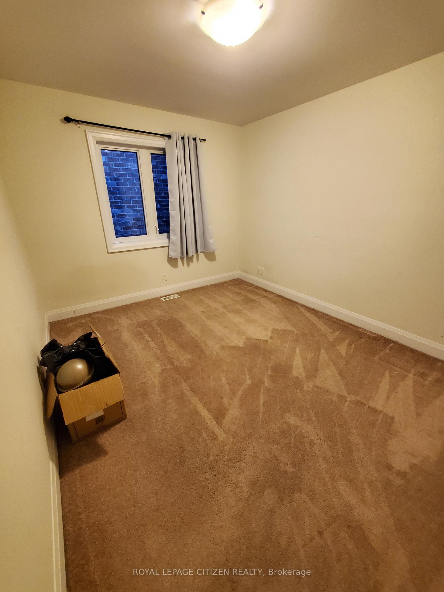 Photo 21 of 211 Symington Avenue, Oshawa, Windfields — HOMEH
