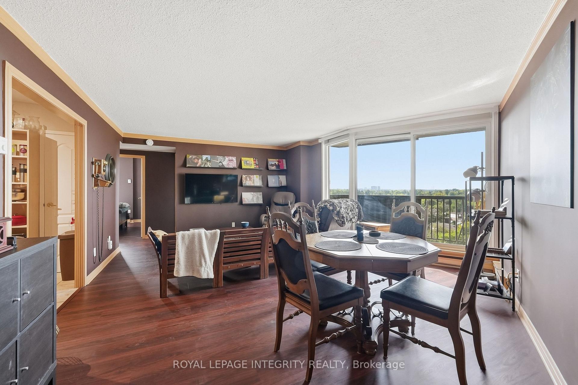 Photo 10 of Unit 806, 900 Dynes Road, Ottawa, Carleton Square — HOMEH