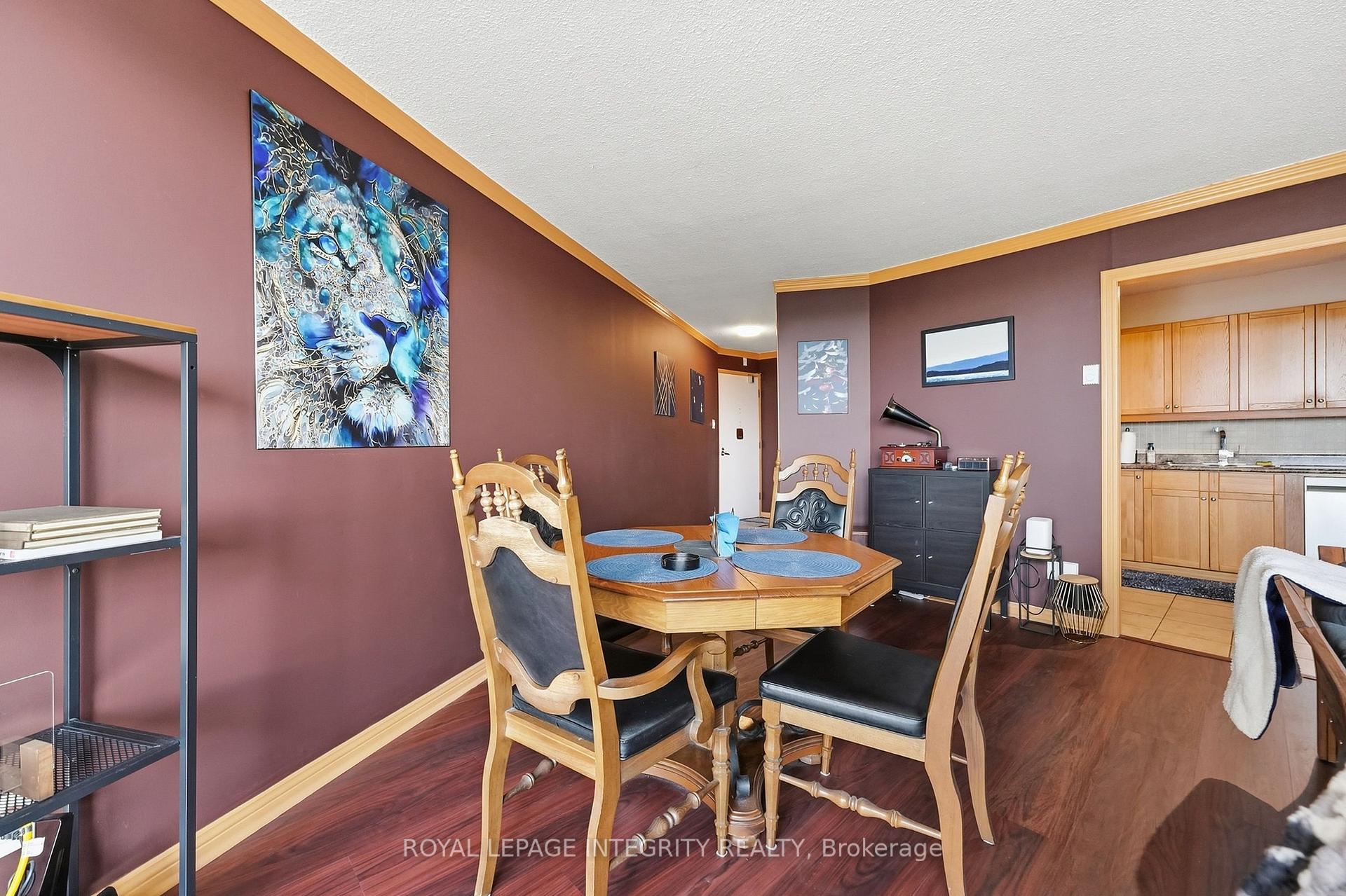 Photo 12 of Unit 806, 900 Dynes Road, Ottawa, Carleton Square — HOMEH