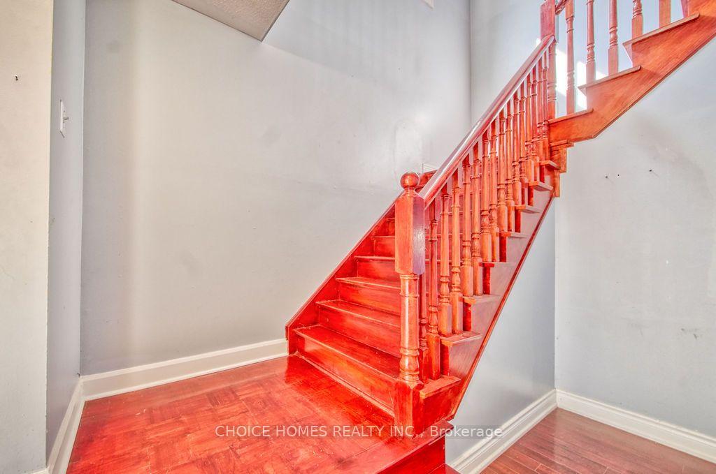 Photo 21 of 27 Savita Road, Brampton, Fletcher's Meadow — HOMEH