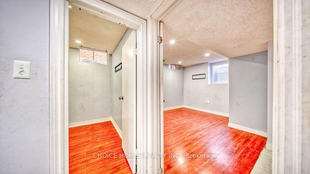 Photo 38 of 27 Savita Road, Brampton, Fletcher's Meadow — HOMEH