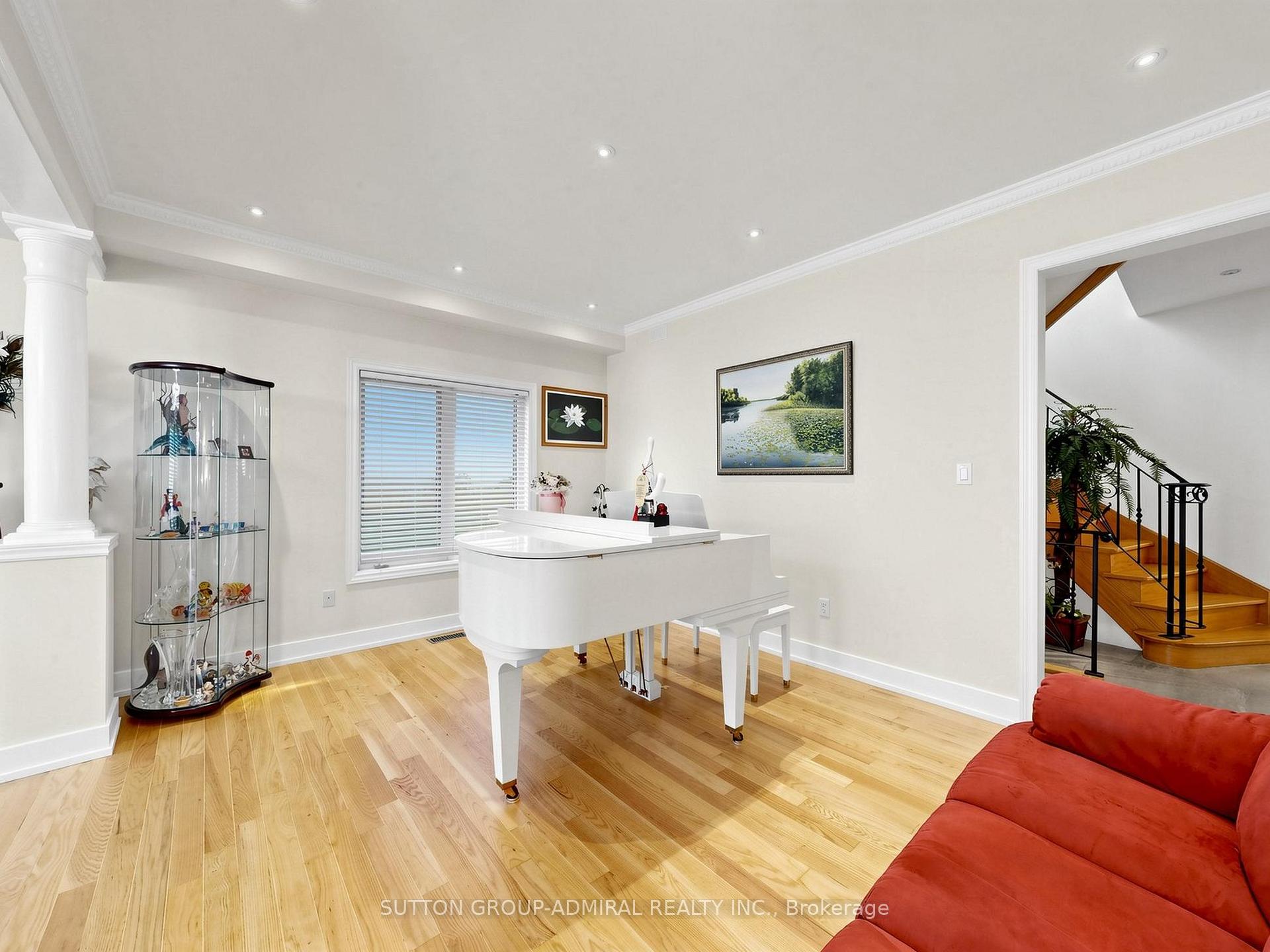 Photo 9 of 41 Ravel Drive, Vaughan, Patterson — HOMEH