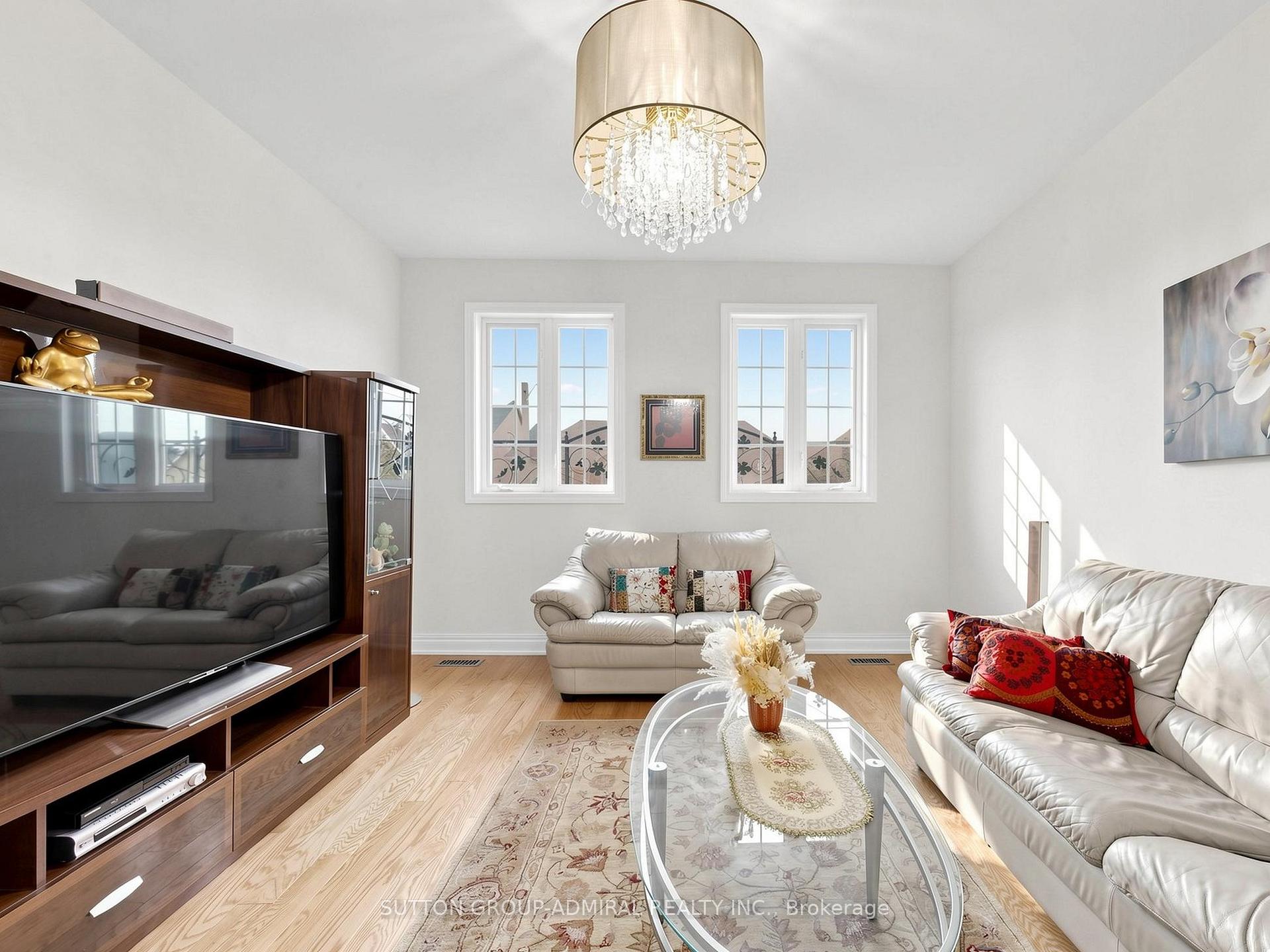 Photo 43 of 41 Ravel Drive, Vaughan, Patterson — HOMEH