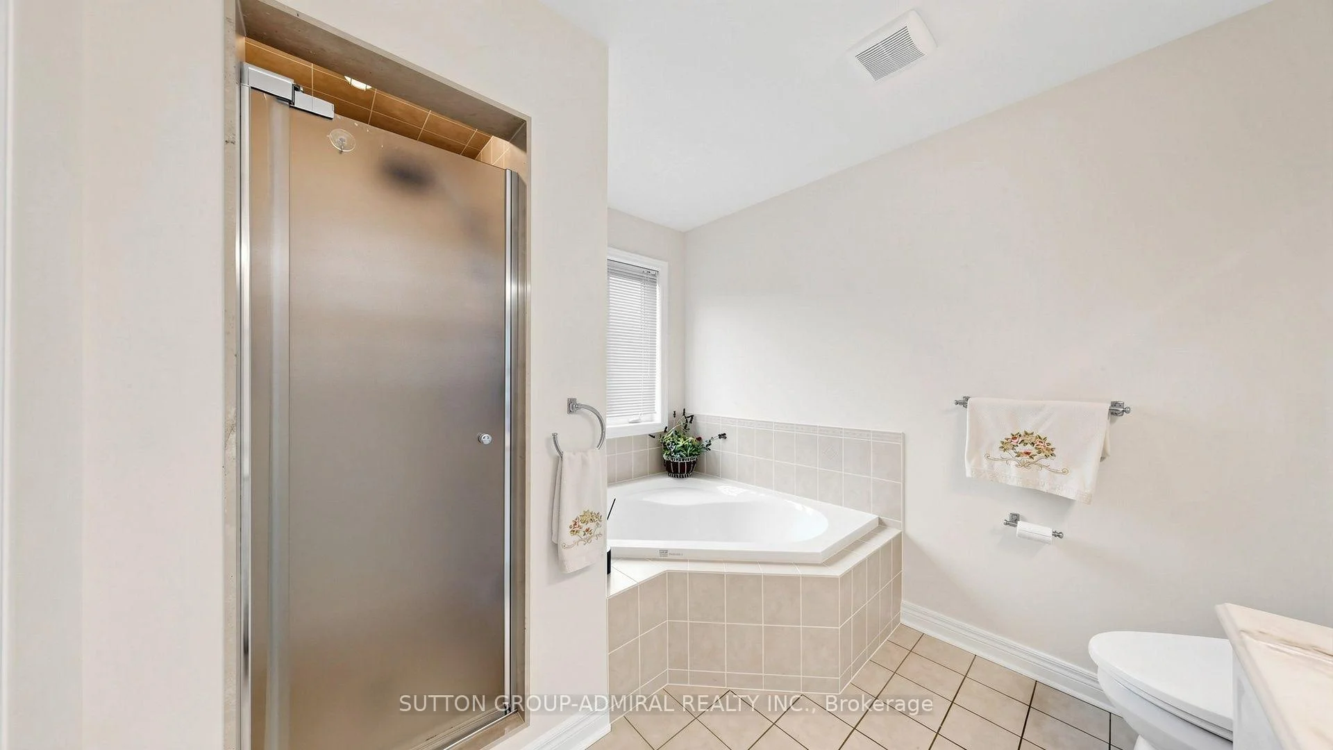 Photo 58 of 41 Ravel Drive, Vaughan, Patterson — HOMEH