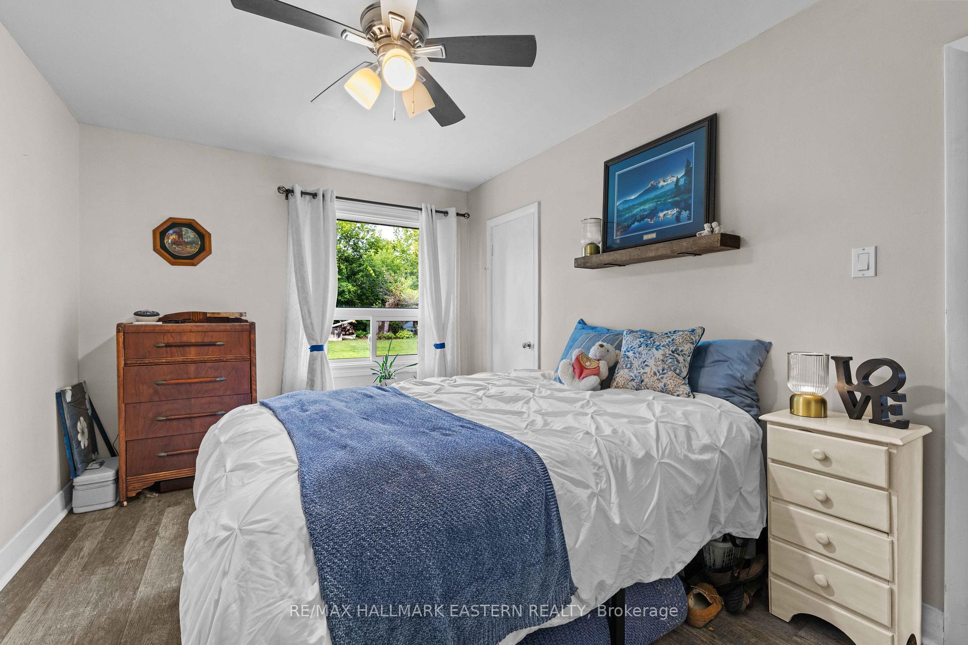 Photo 16 of 917 Webber Avenue, Peterborough, Otonabee Ward 1 — HOMEH