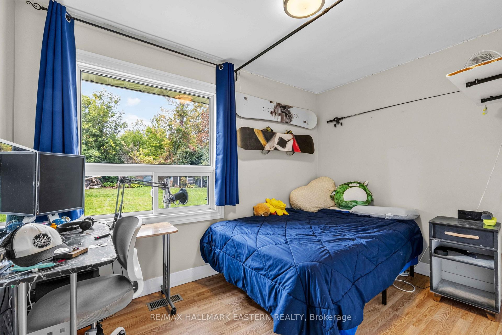 Photo 17 of 917 Webber Avenue, Peterborough, Otonabee Ward 1 — HOMEH