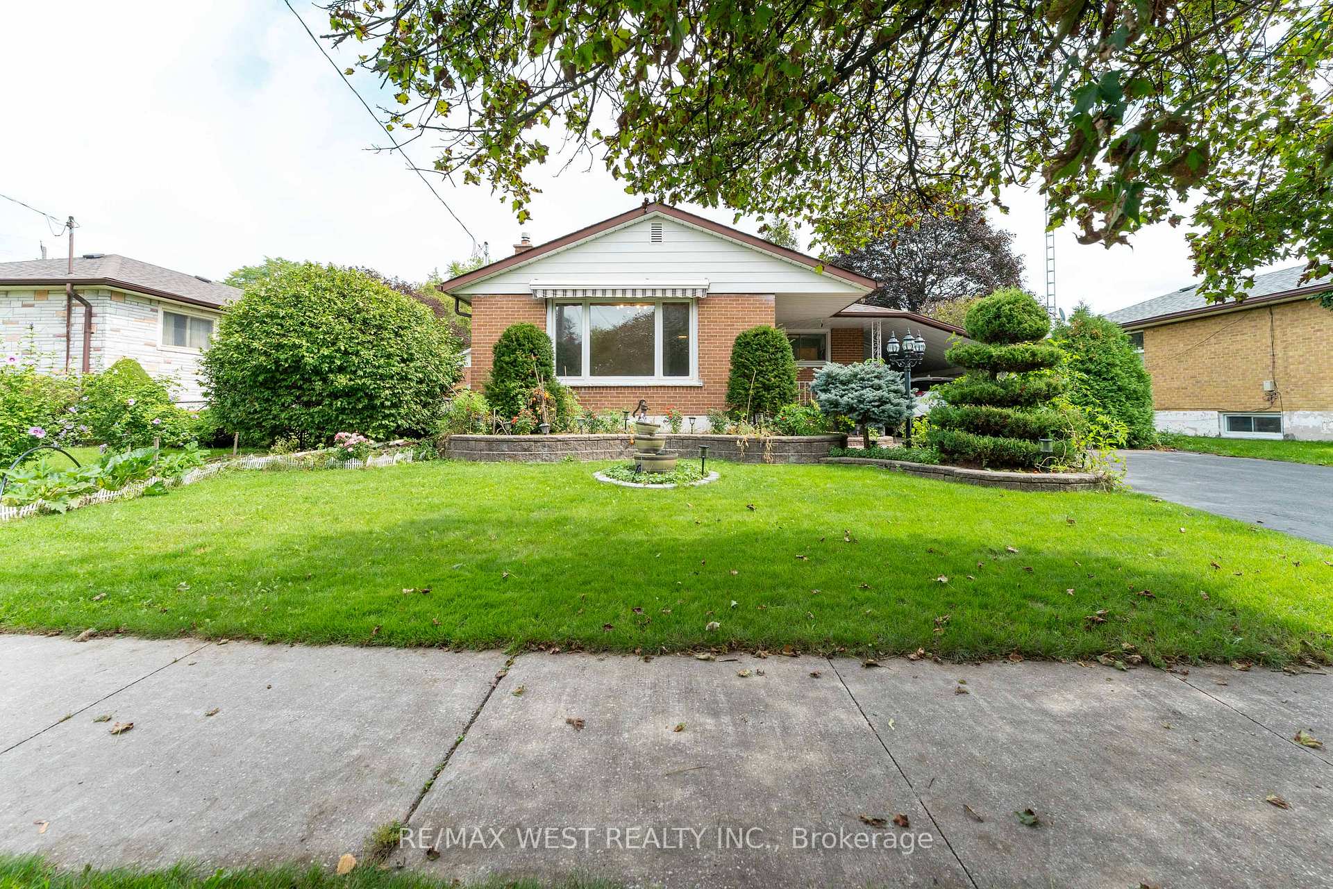 Photo of 203 Lupin Drive