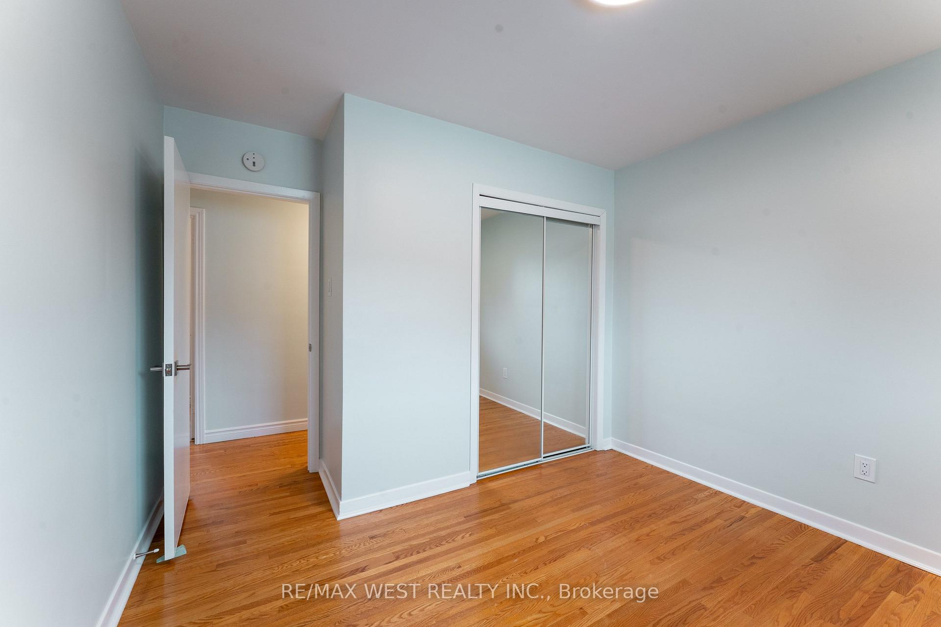 Photo 16 of 203 Lupin Drive, Whitby, Downtown Whitby — HOMEH