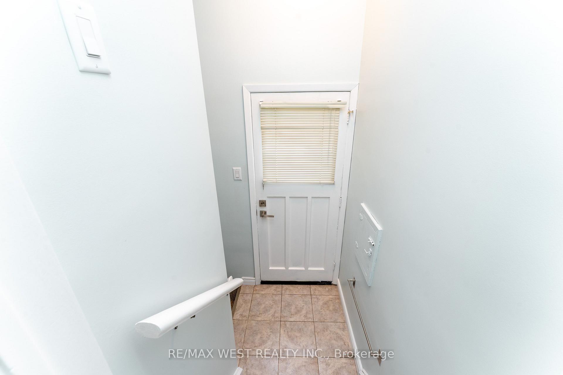 Photo 27 of 203 Lupin Drive, Whitby, Downtown Whitby — HOMEH