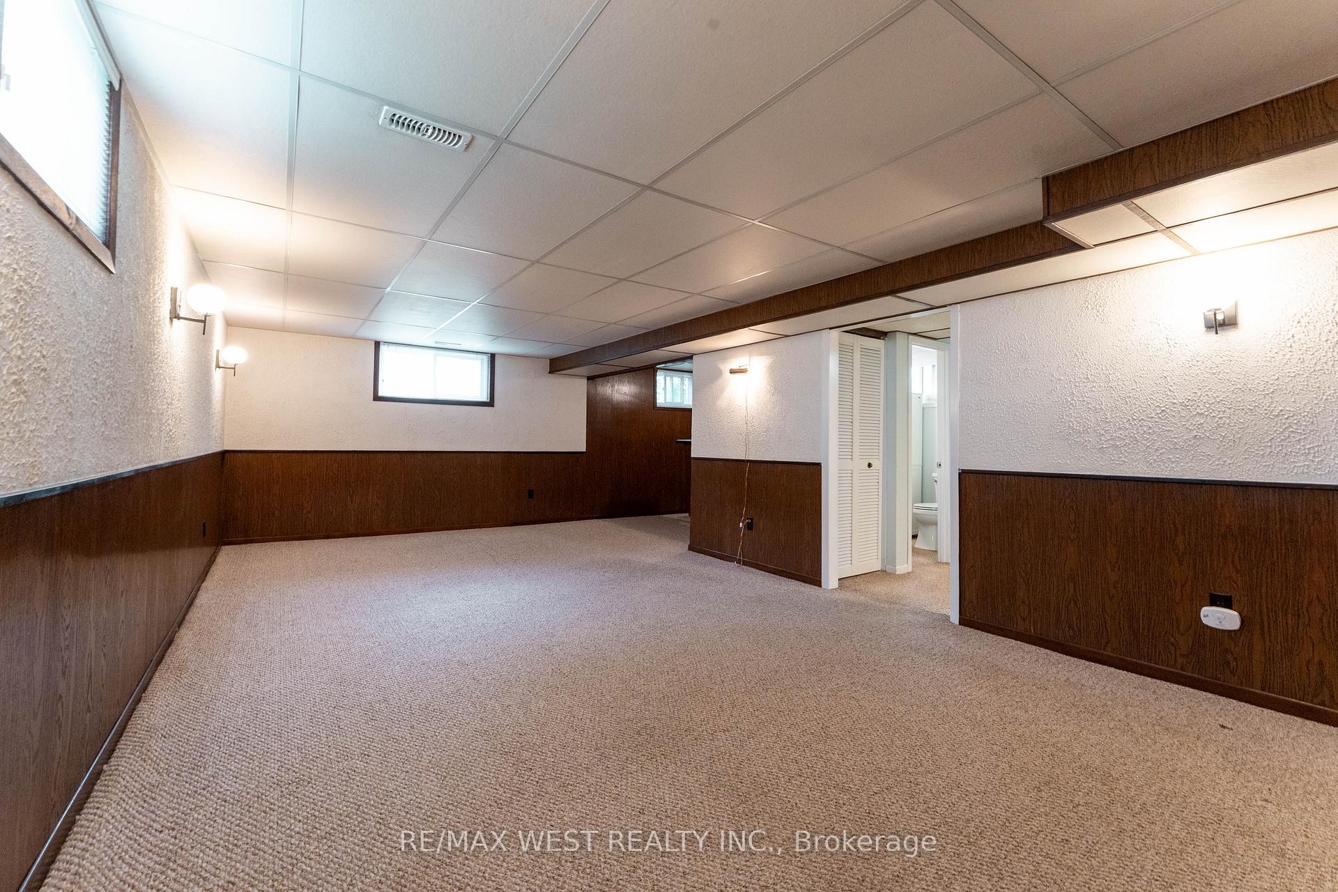 Photo 31 of 203 Lupin Drive, Whitby, Downtown Whitby — HOMEH