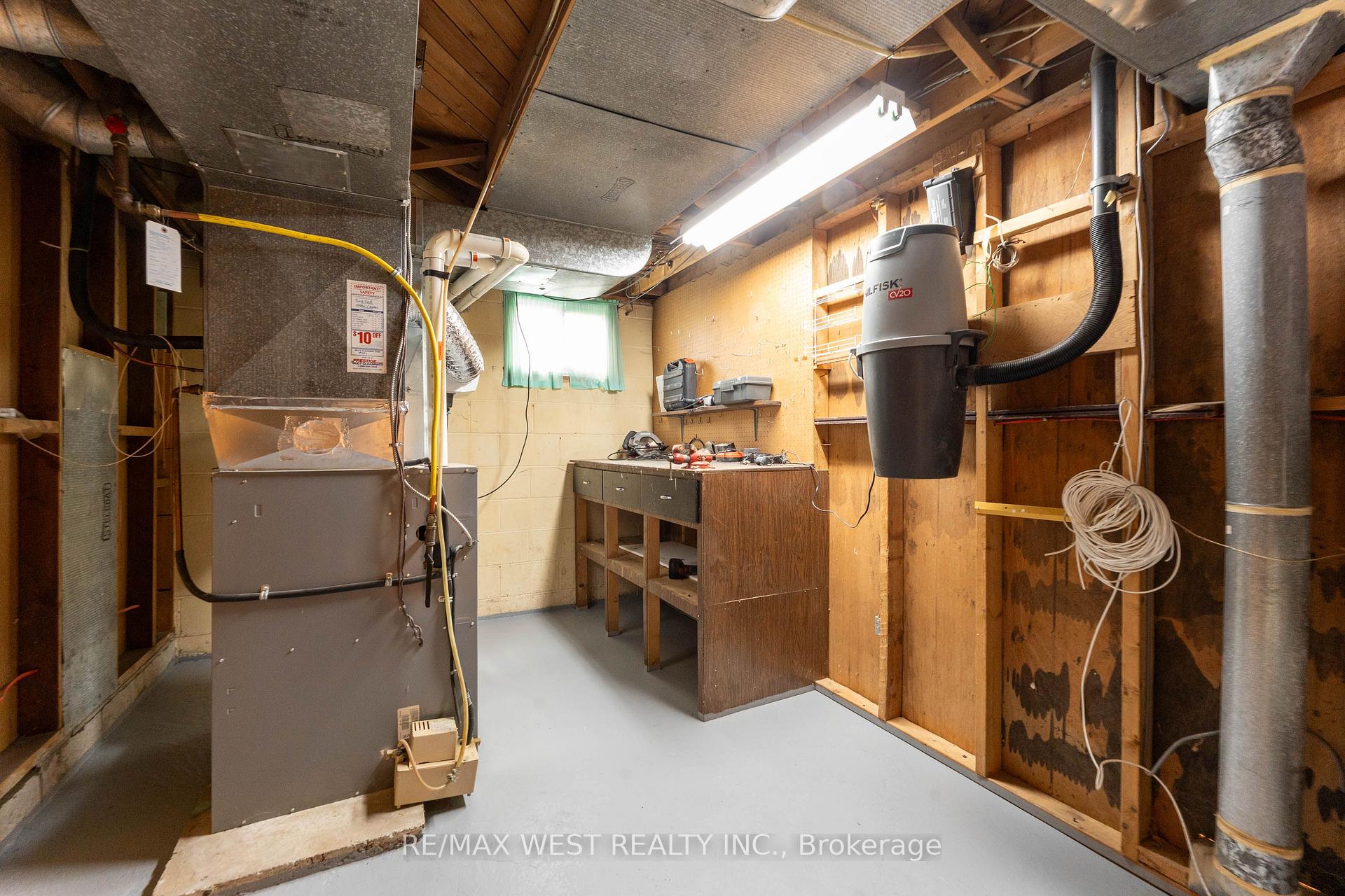 Photo 37 of 203 Lupin Drive, Whitby, Downtown Whitby — HOMEH
