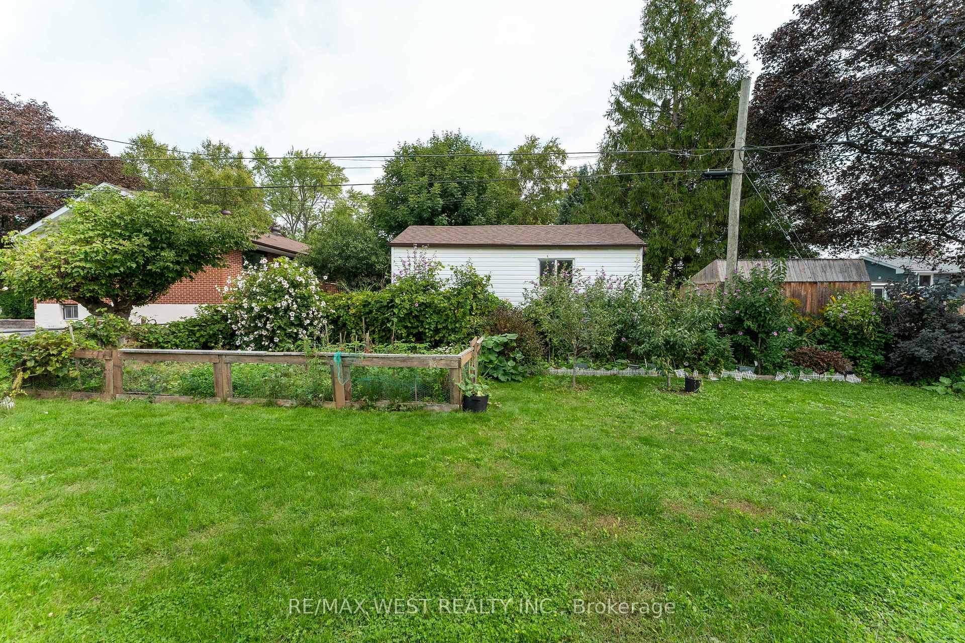 Photo 50 of 203 Lupin Drive, Whitby, Downtown Whitby — HOMEH