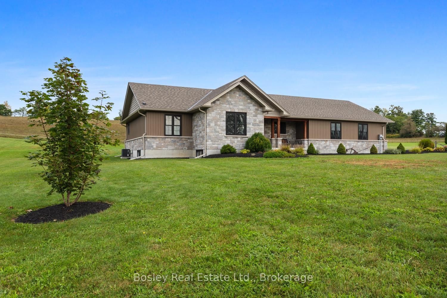 Photo of 494 Pinegrove Road