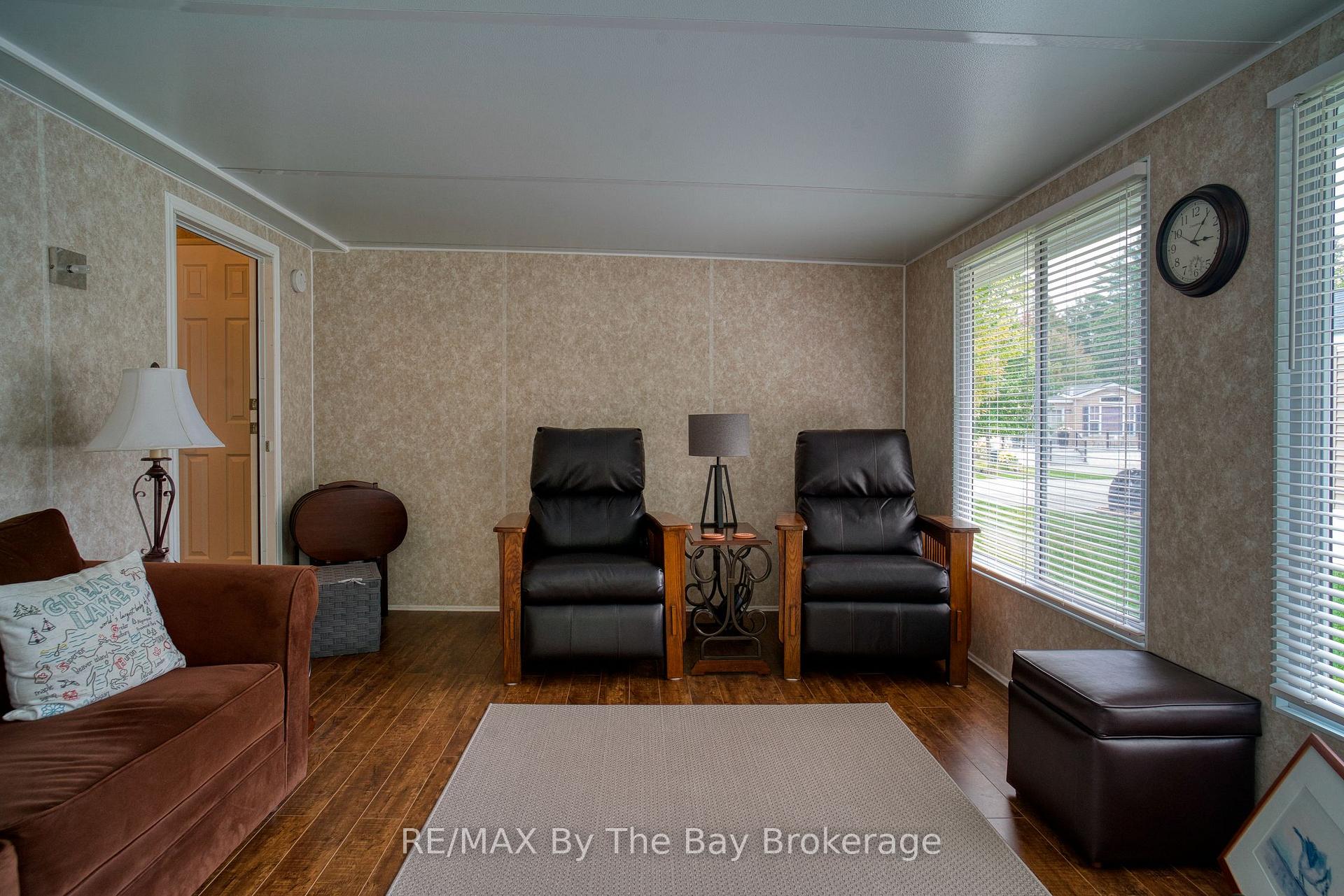 Photo 12 of 107 Madawaska Trail, Wasaga Beach — HOMEH