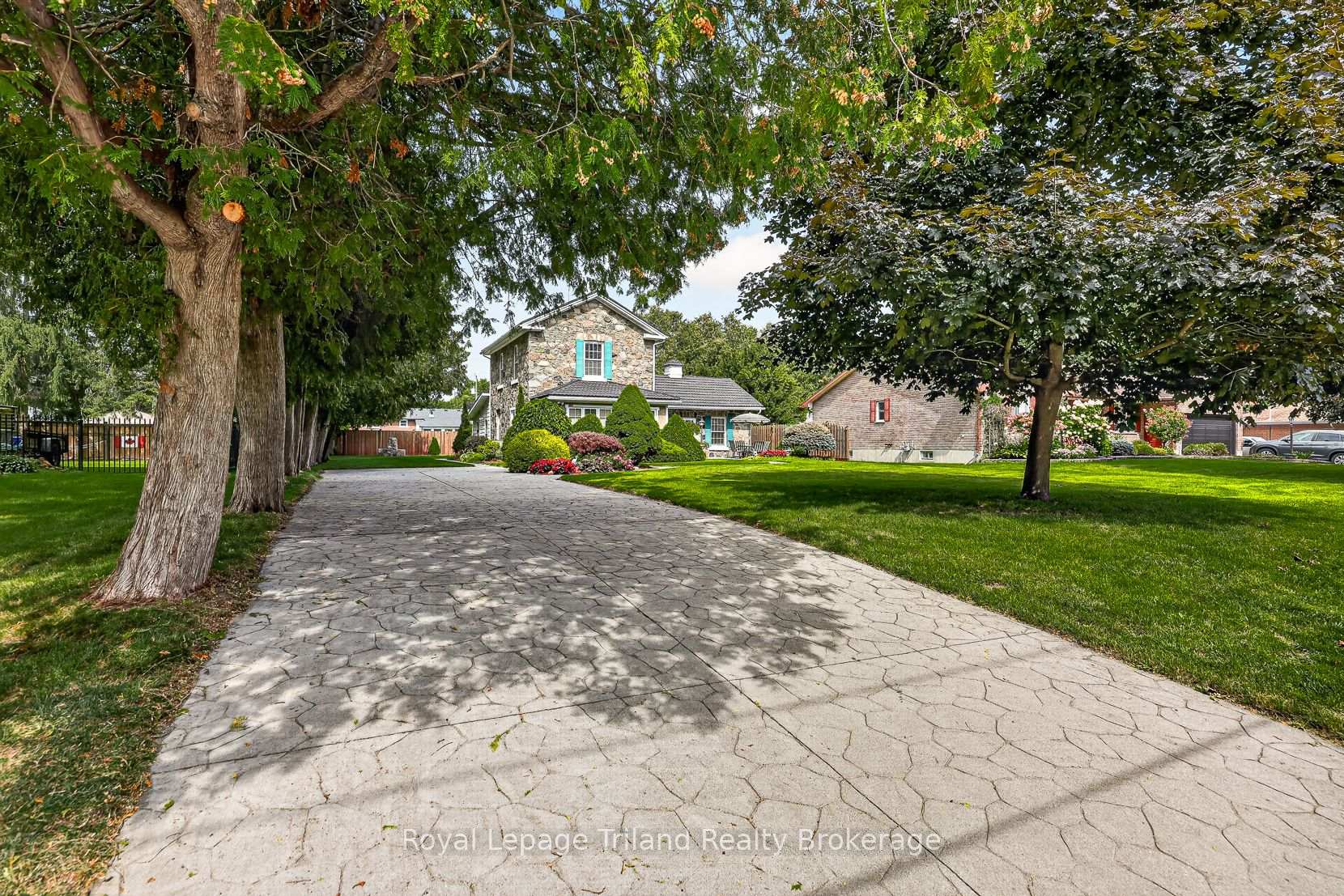 Photo 3 of 184 Washington Street, Zorra, Thamesford — HOMEH