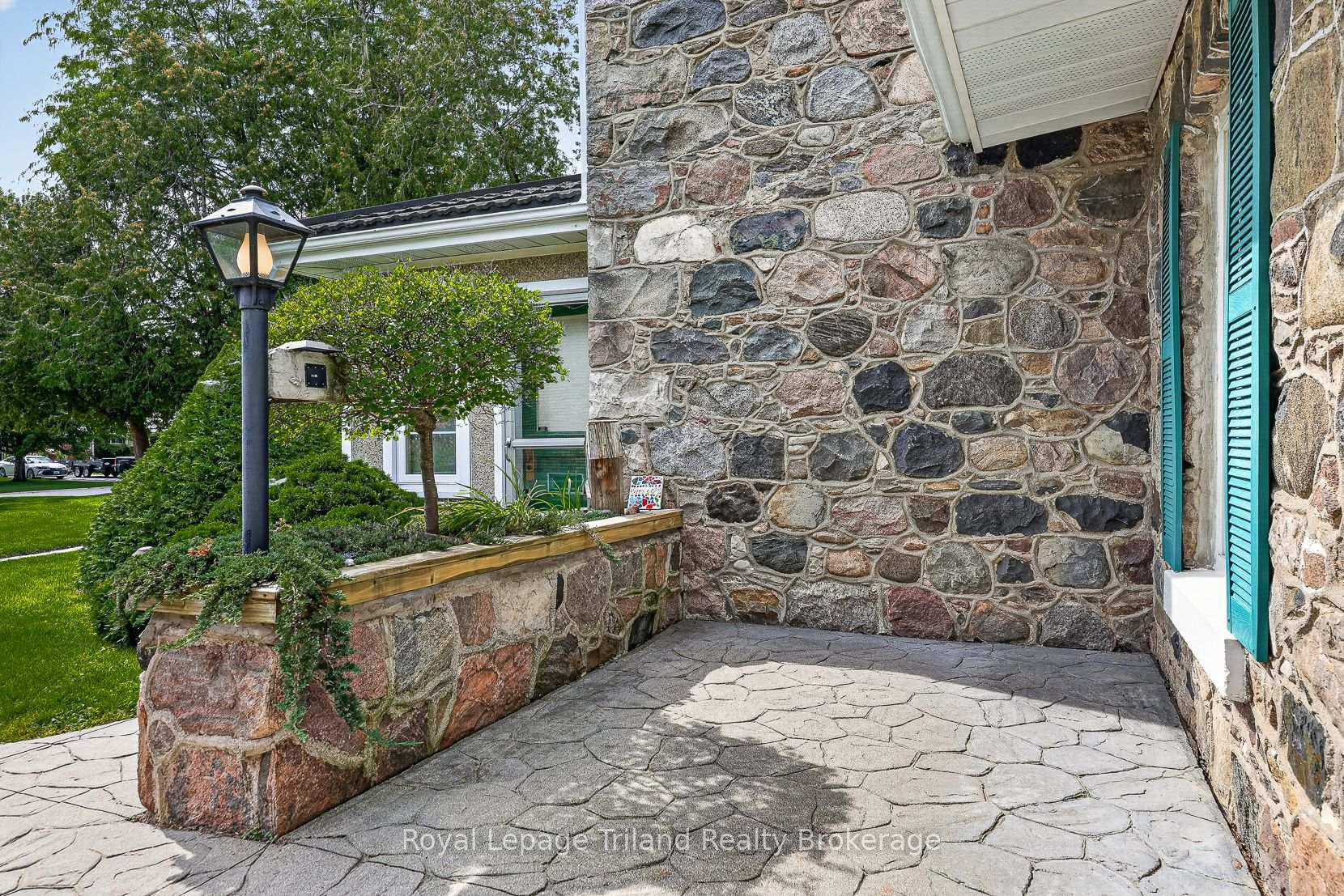 Photo 9 of 184 Washington Street, Zorra, Thamesford — HOMEH