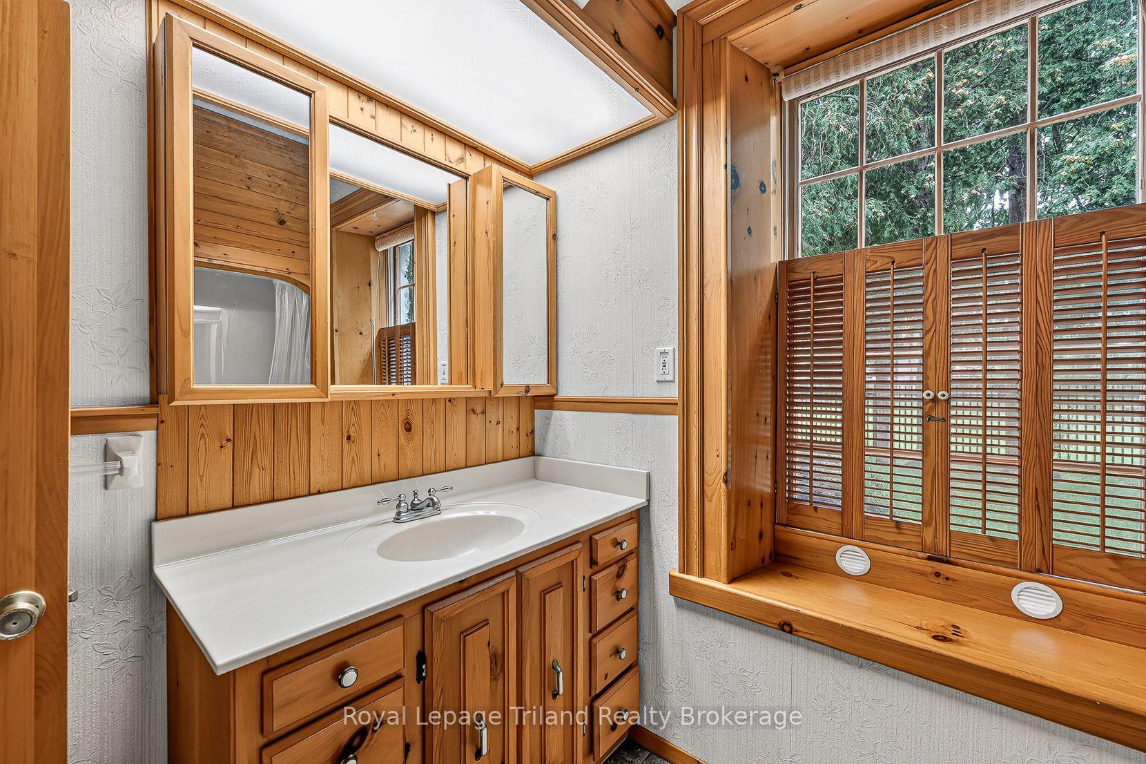Photo 23 of 184 Washington Street, Zorra, Thamesford — HOMEH