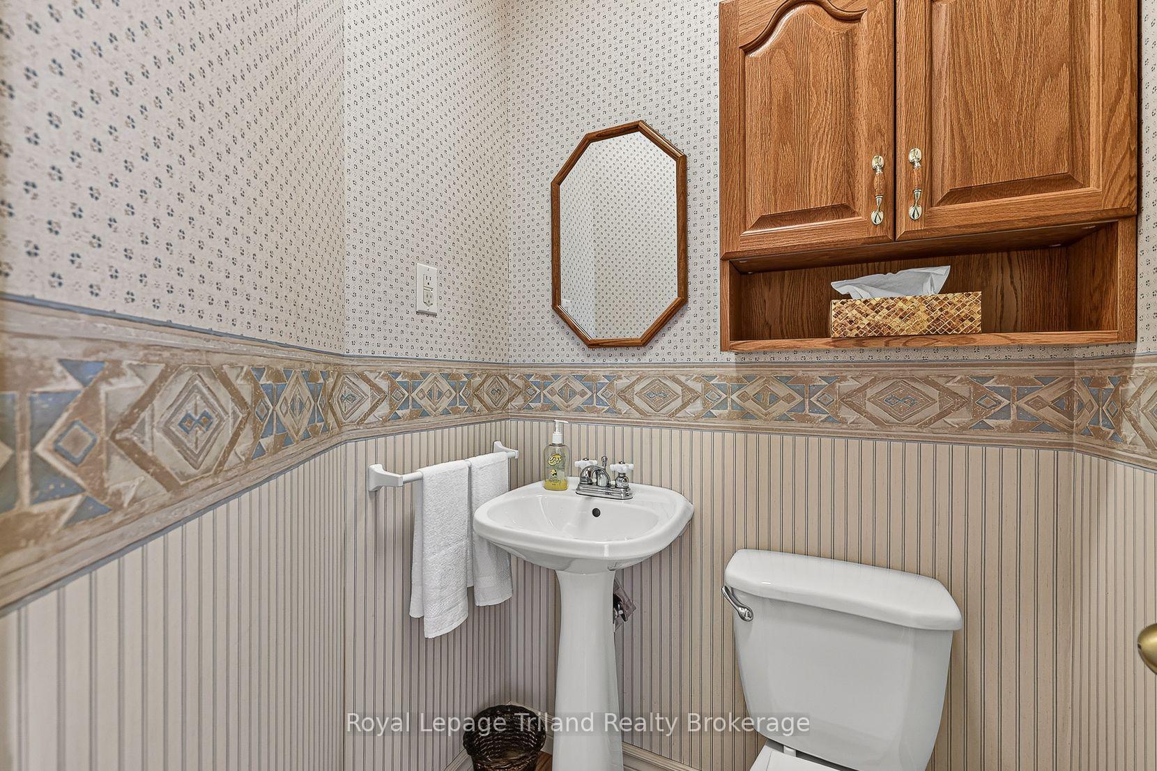 Photo 35 of 184 Washington Street, Zorra, Thamesford — HOMEH