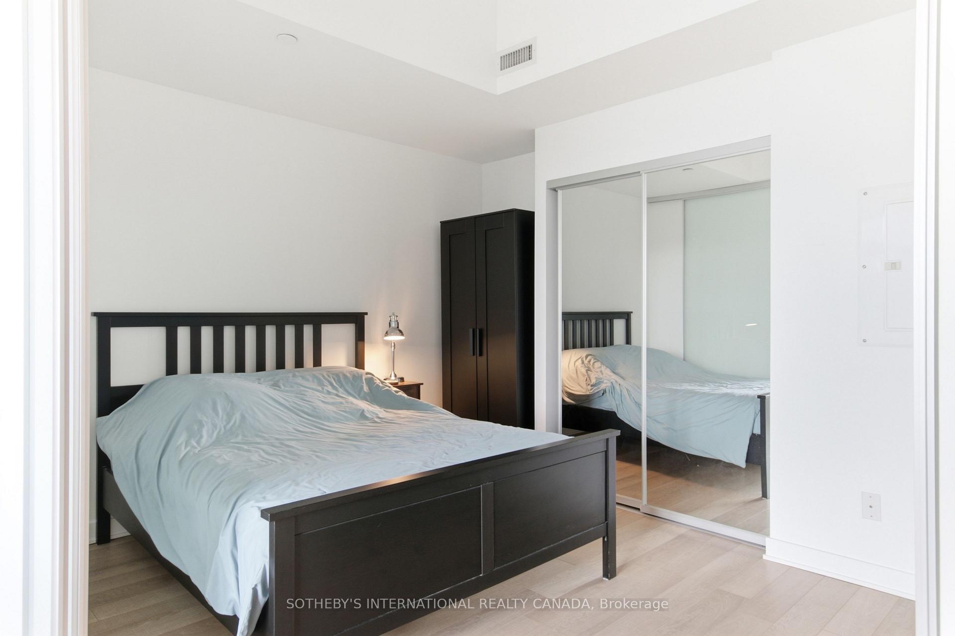 Photo 16 of Unit 1913, 210 Simoce Street, Toronto, Kensington-Chinatown — HOMEH