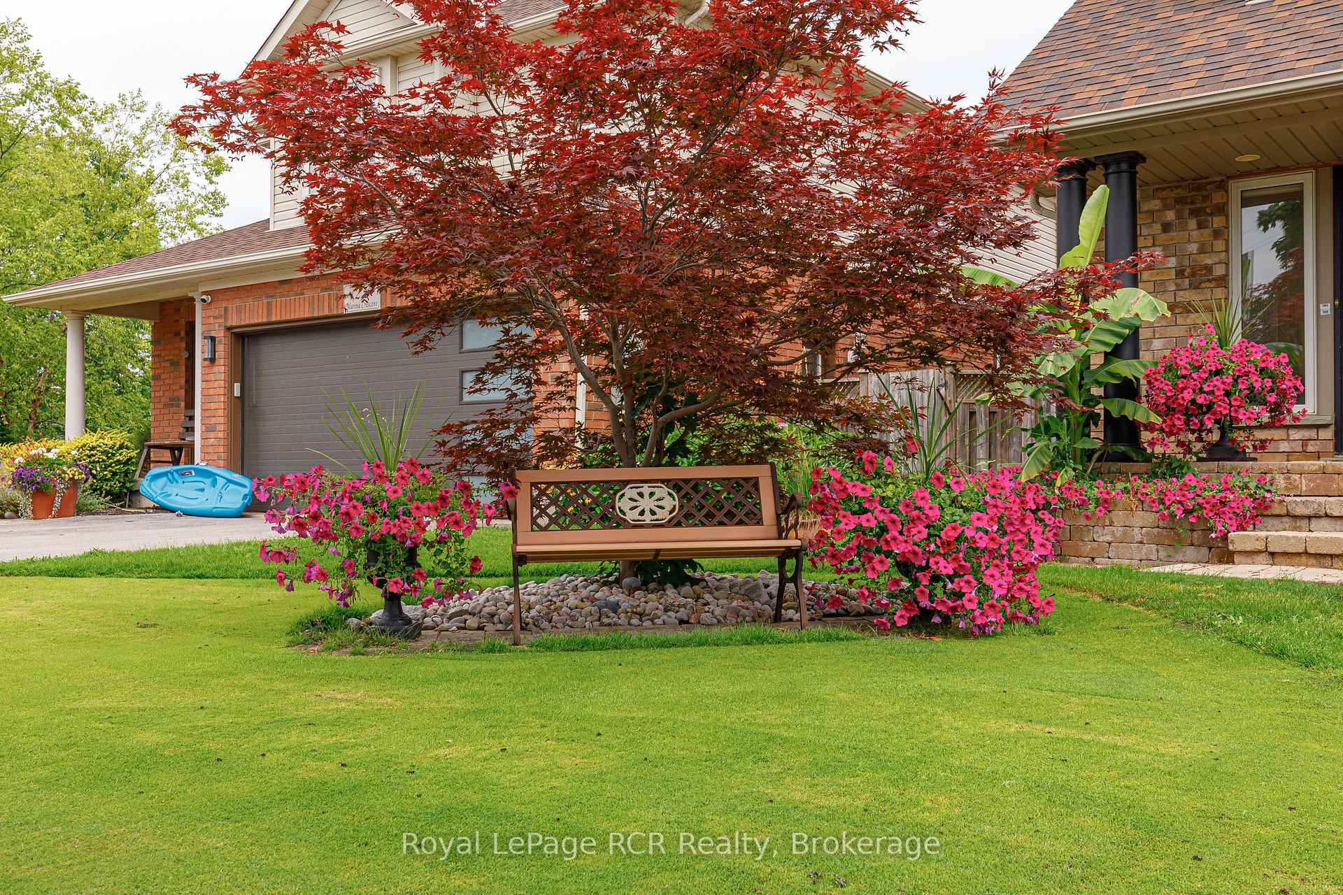 Photo 4 of 23 Marina Crescent, Collingwood — HOMEH