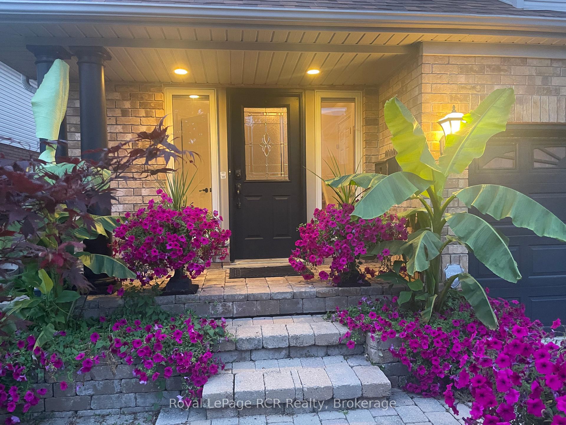 Photo 5 of 23 Marina Crescent, Collingwood — HOMEH