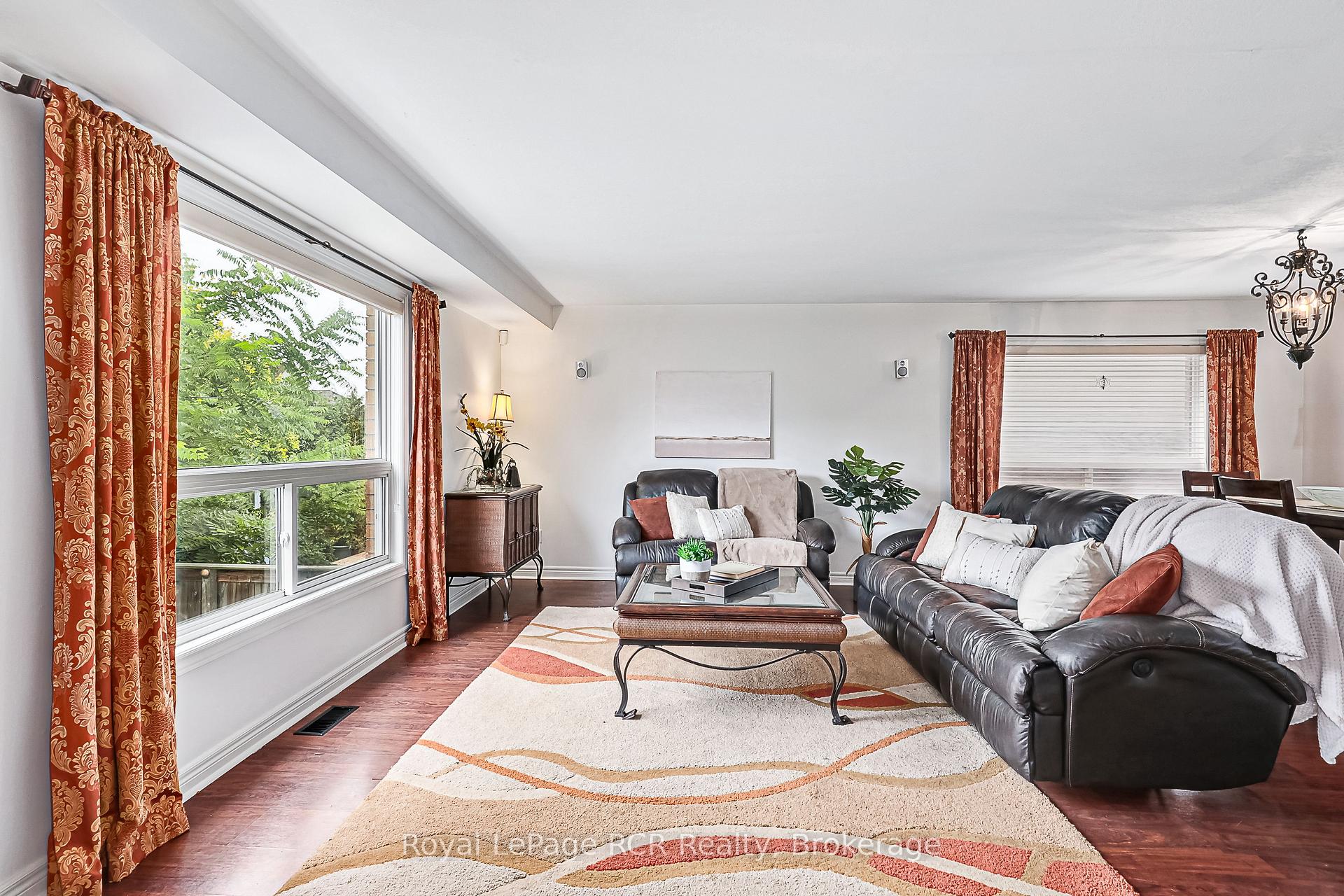 Photo 13 of 23 Marina Crescent, Collingwood — HOMEH