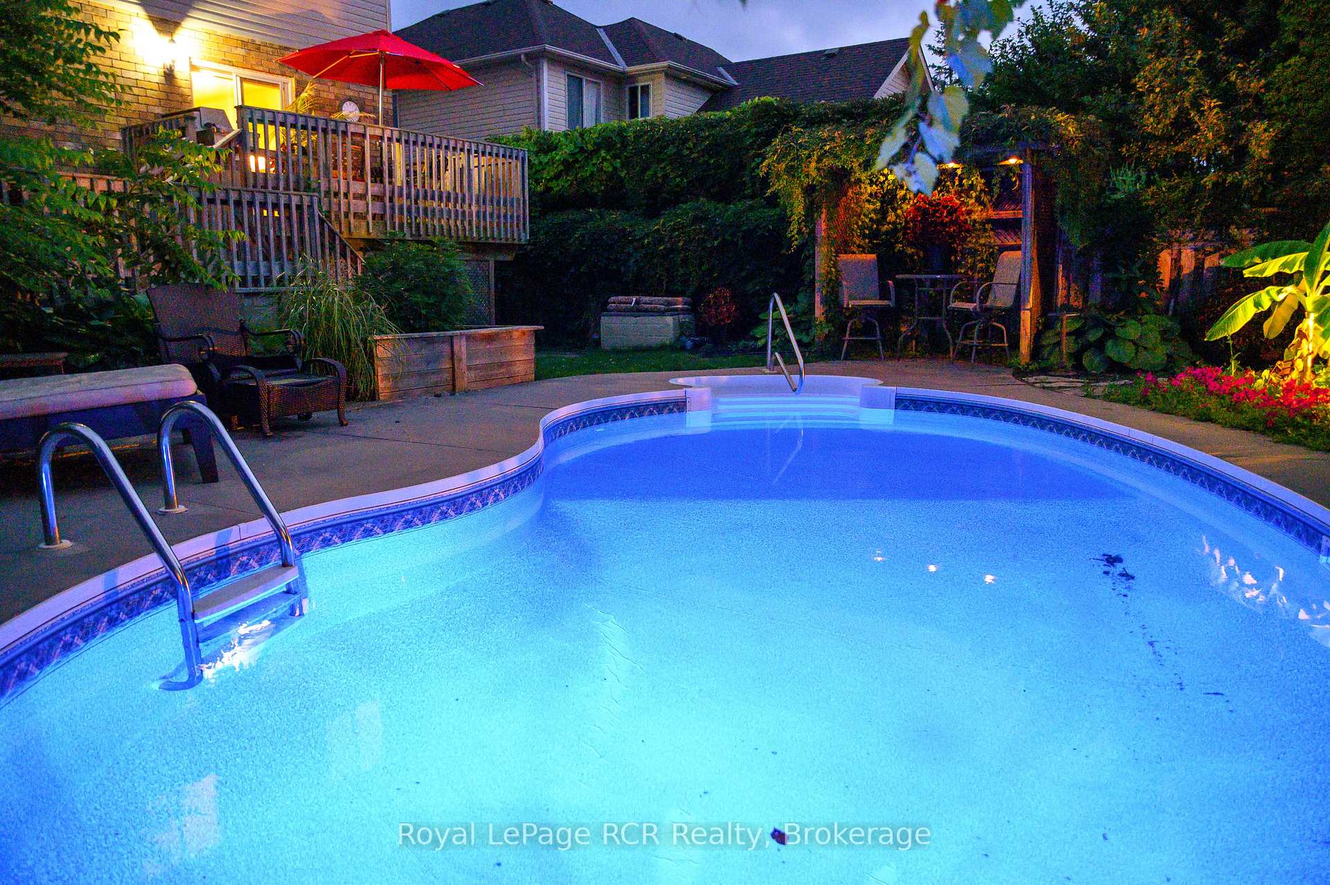 Photo 33 of 23 Marina Crescent, Collingwood — HOMEH