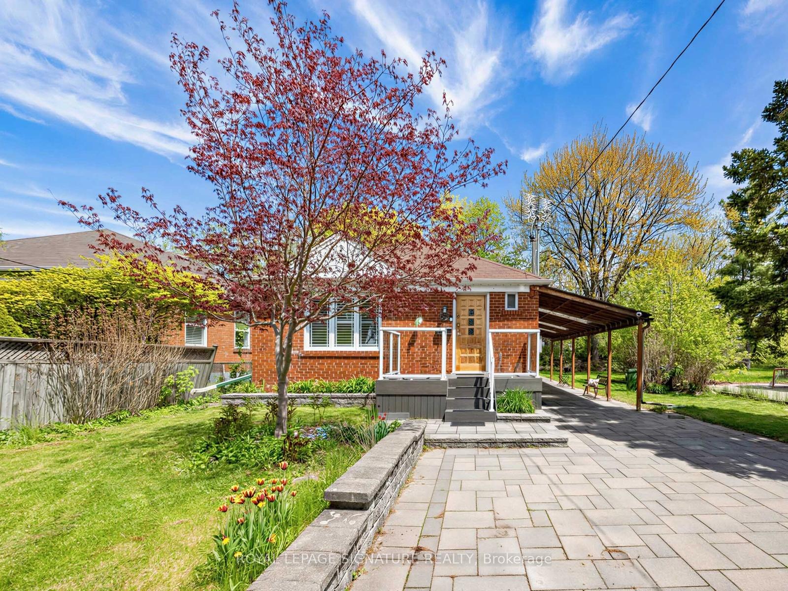 Photo 2 of 67 Ellington Drive, Scarborough, Wexford-Maryvale — HOMEH