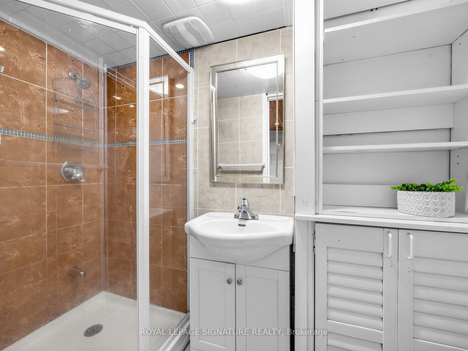 Photo 23 of 67 Ellington Drive, Scarborough, Wexford-Maryvale — HOMEH