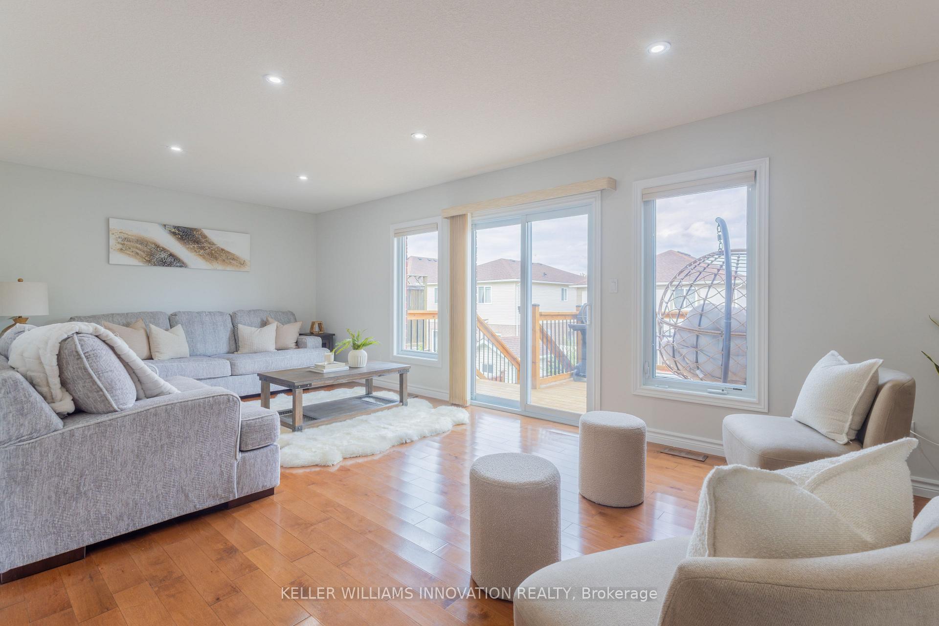 Photo 9 of 178 Huck Crescent, Kitchener, Highland West — HOMEH