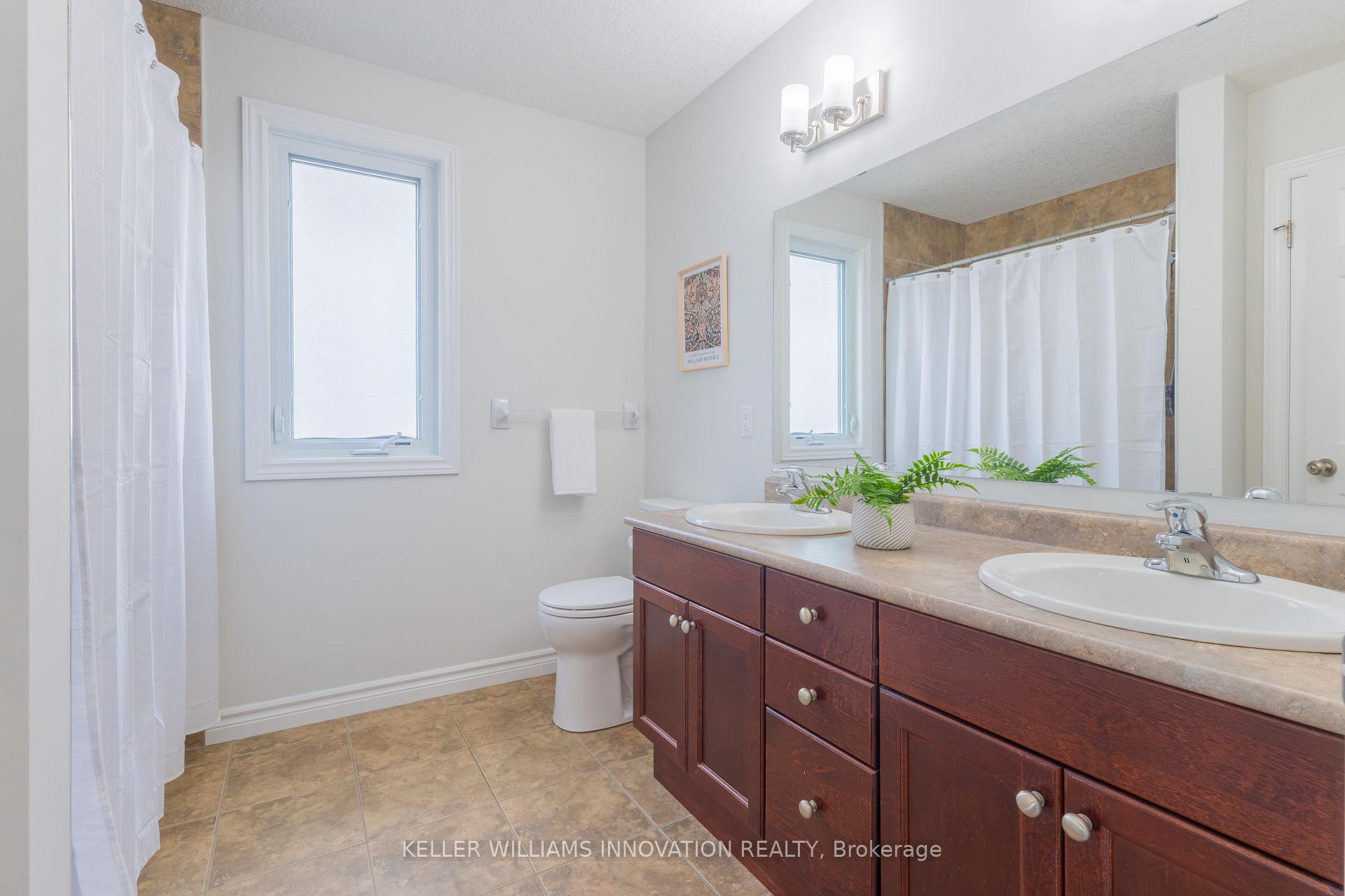 Photo 15 of 178 Huck Crescent, Kitchener, Highland West — HOMEH