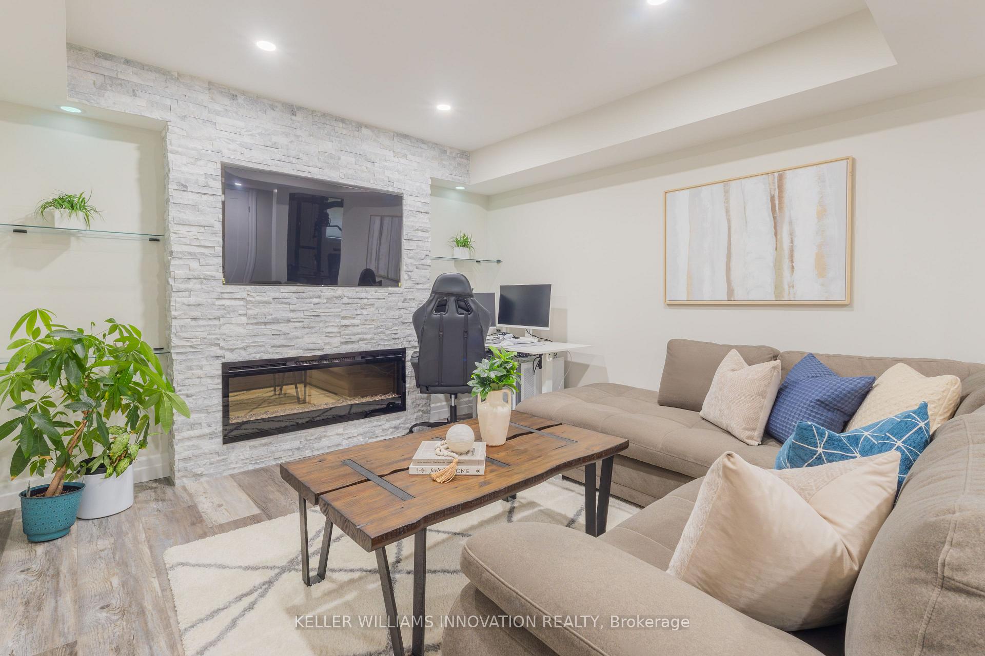 Photo 25 of 178 Huck Crescent, Kitchener, Highland West — HOMEH