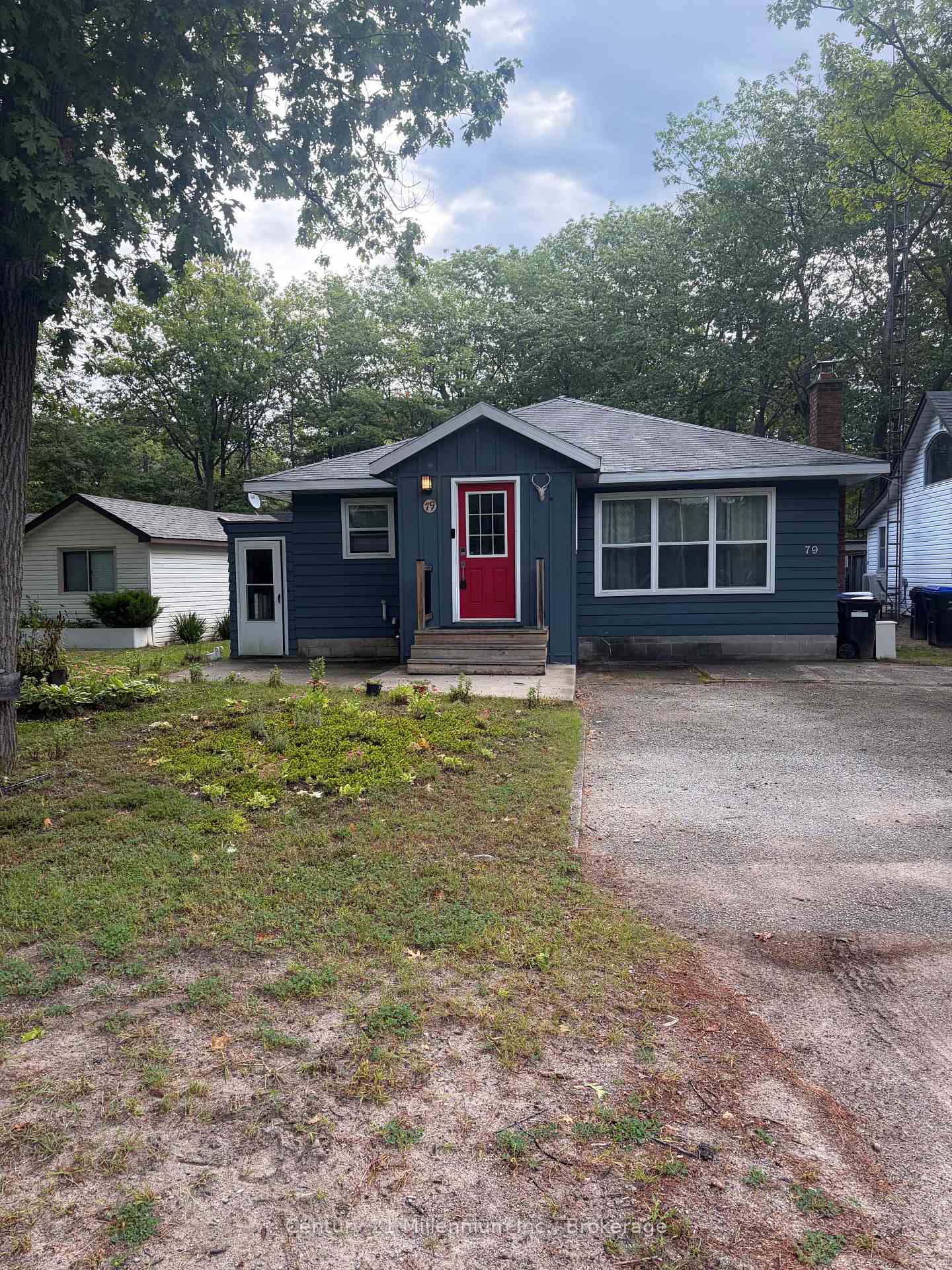 Photo of 79 23rd Street N