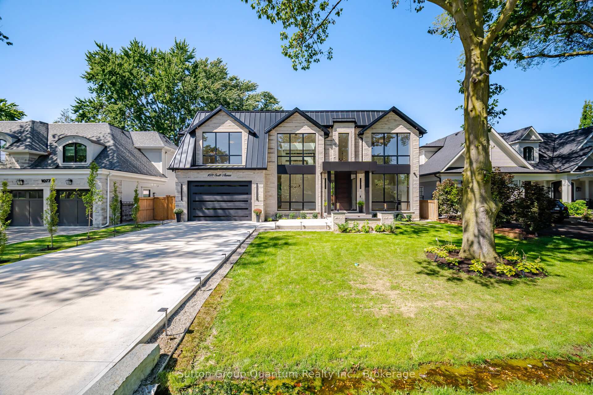 Photo 1 of 1071 Scott Avenue N, Oakville, West — HOMEH