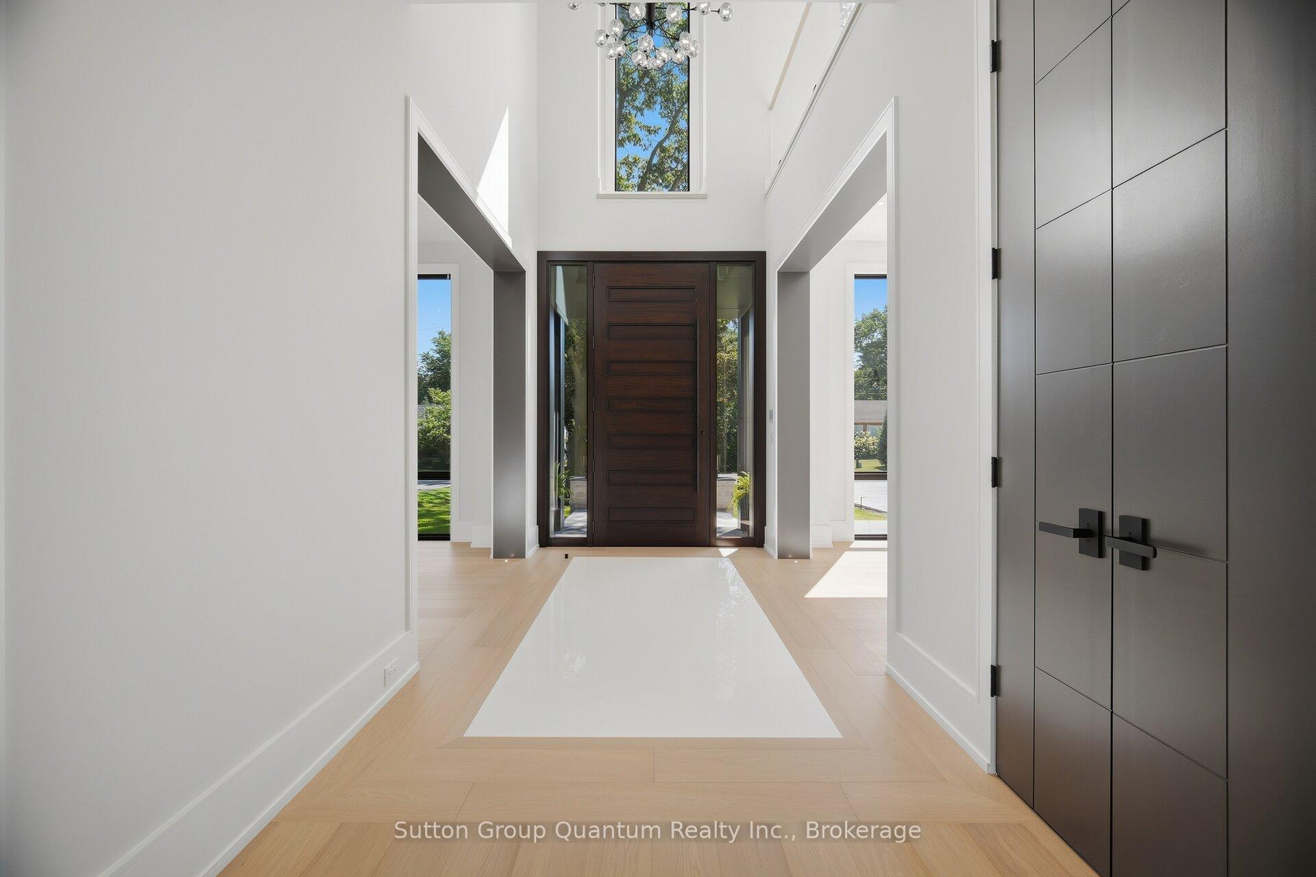 Photo 6 of 1071 Scott Avenue N, Oakville, West — HOMEH
